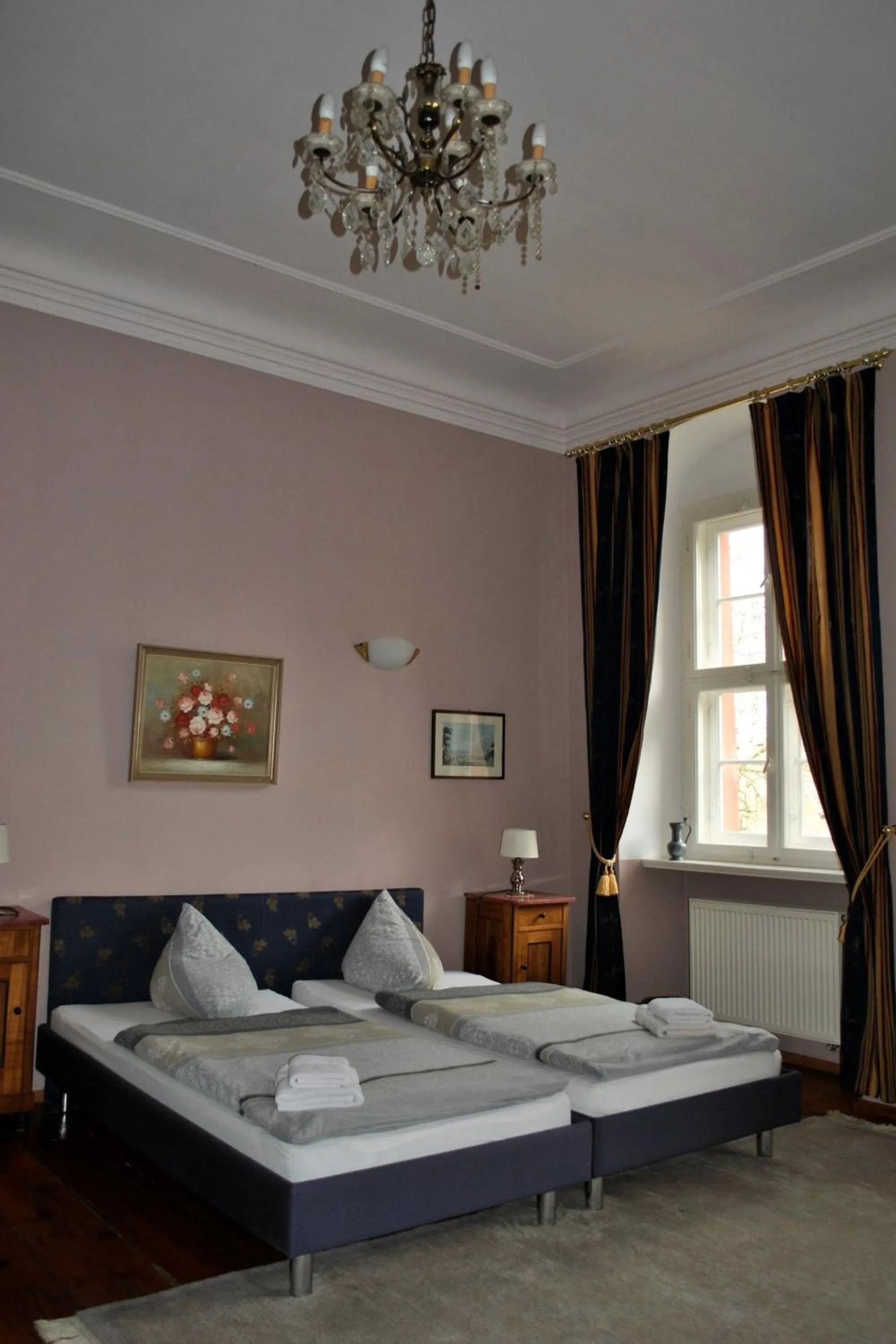 Bedroom, Bed in Schloss Triestewitz