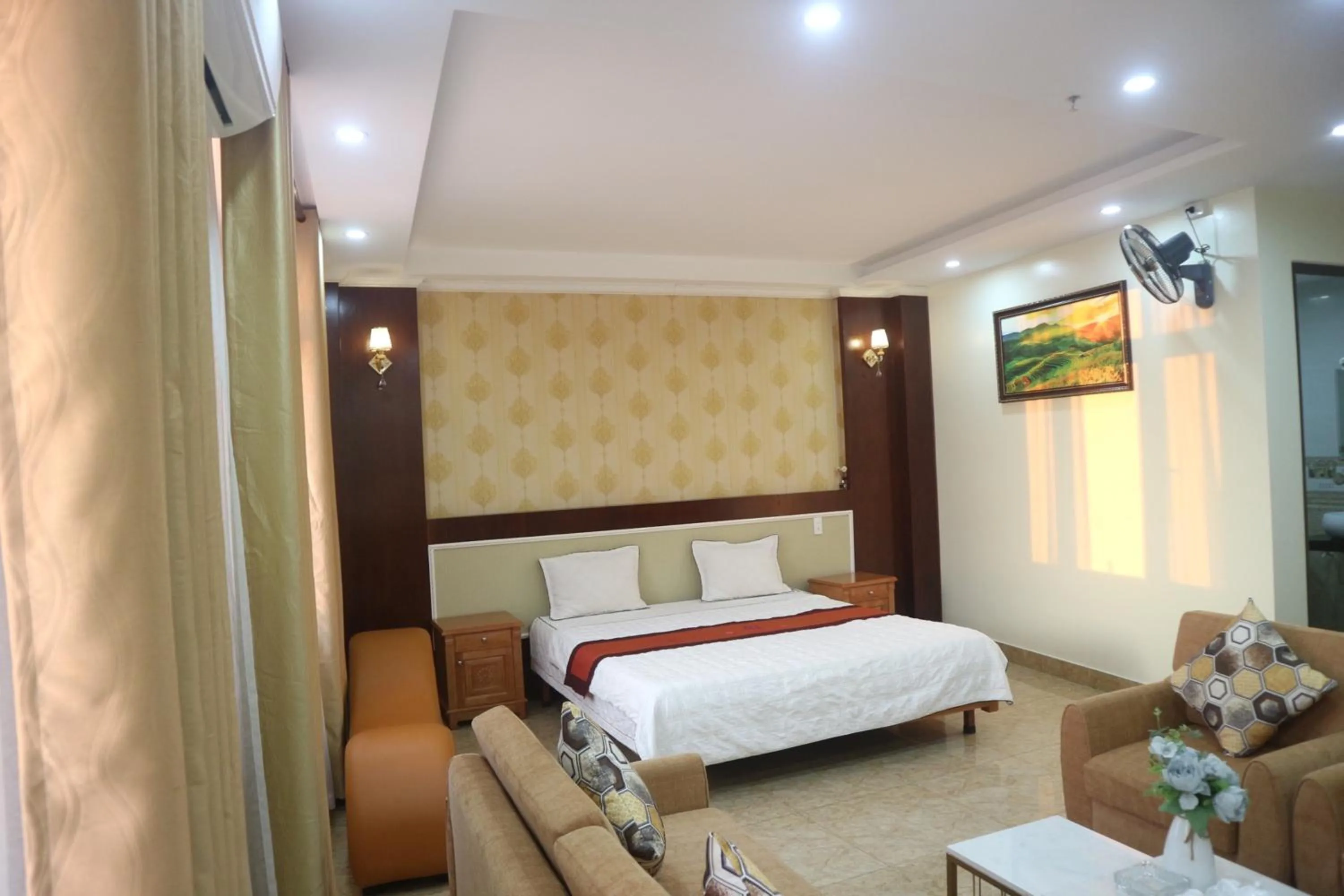 Bed in An Khang Hotel