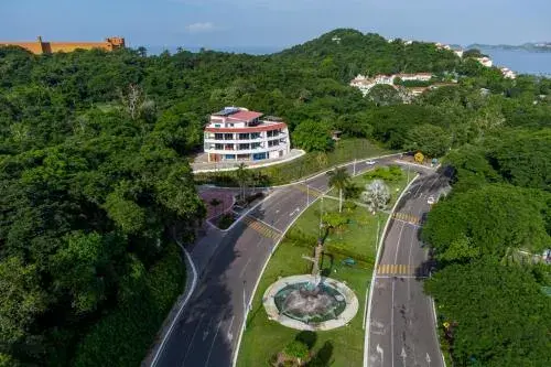 LA LOMA SUITES LA LOMA SUITES