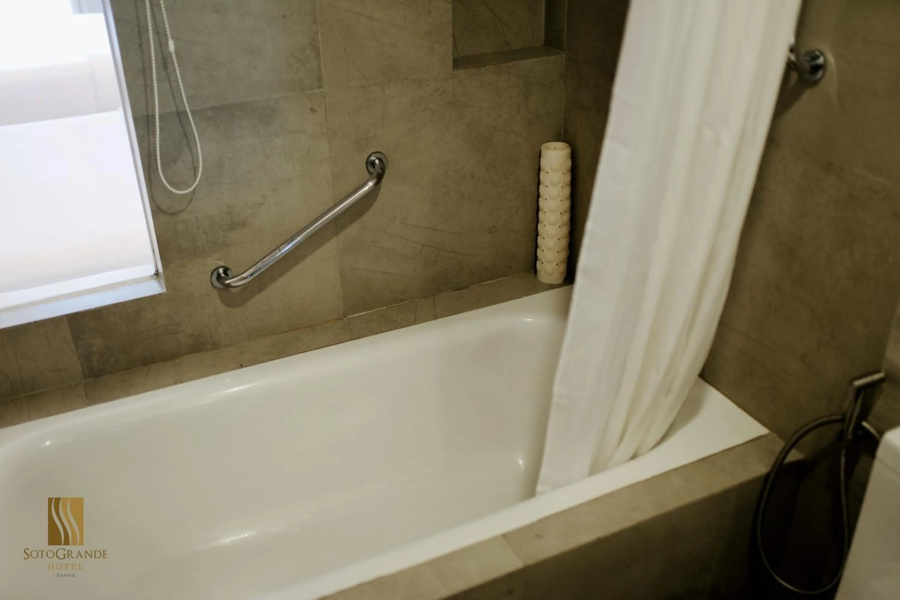 Bath in Sotogrande Davao Hotel