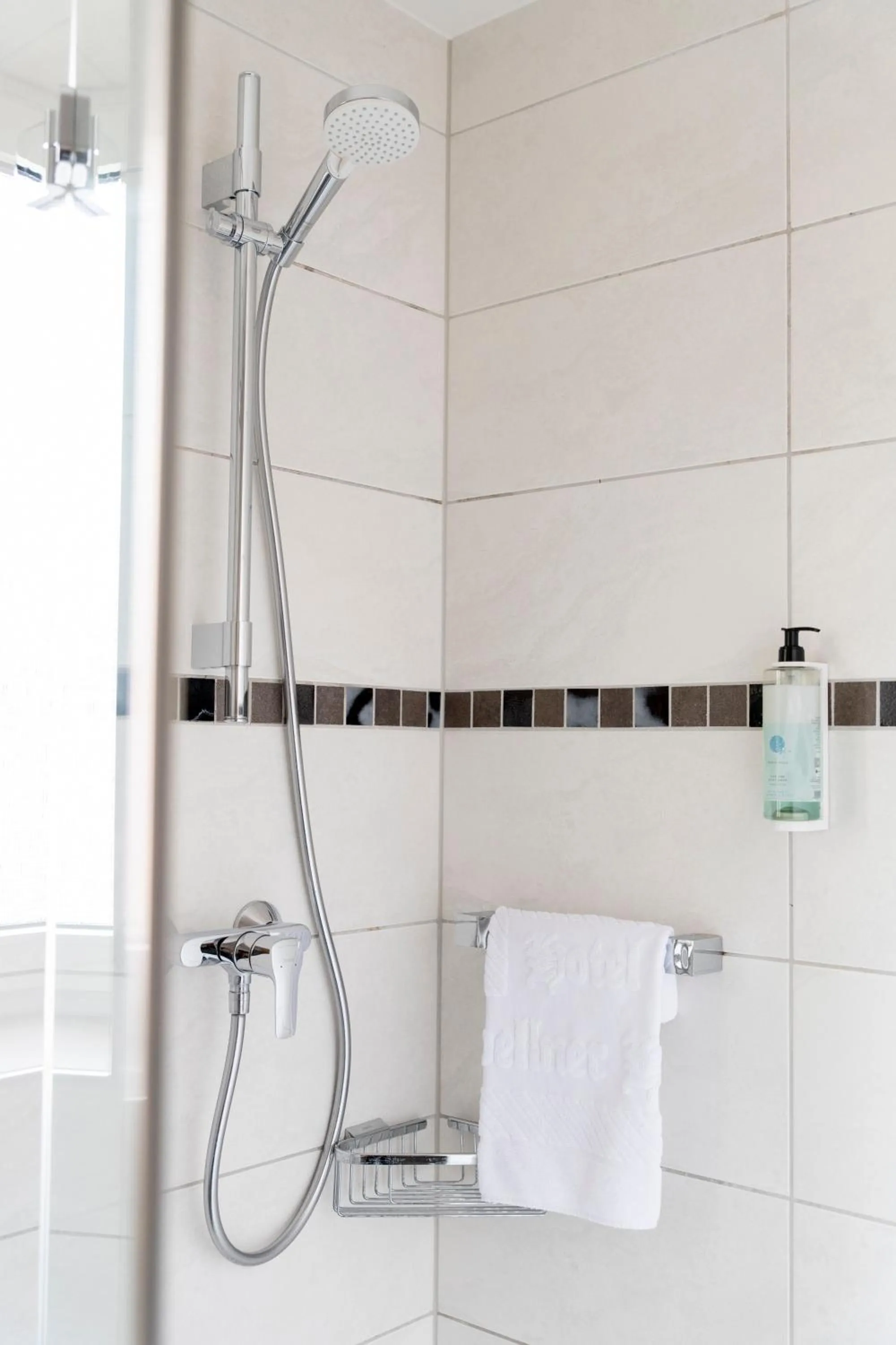 Shower in Hotel Coellner Hof