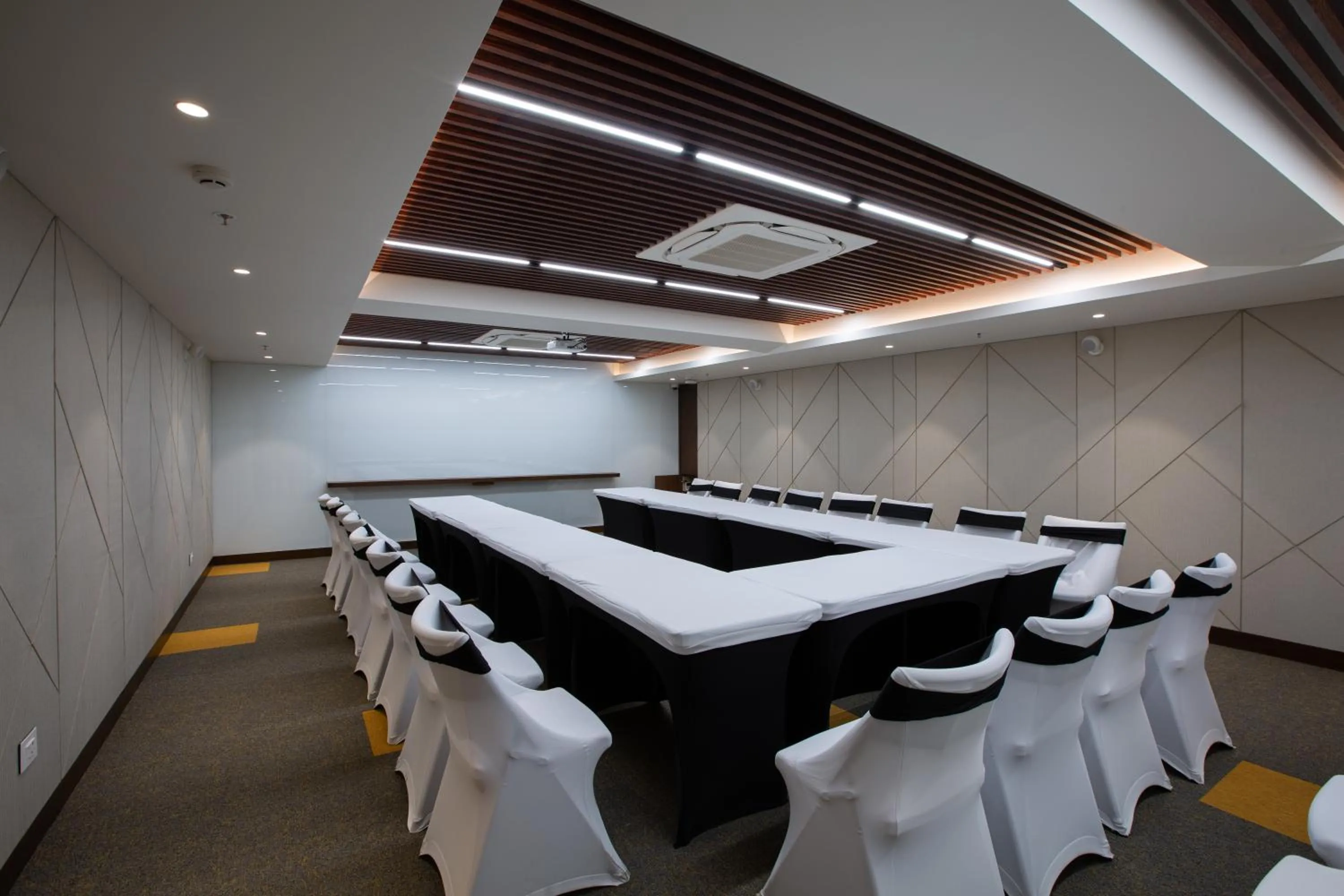 Business facilities in IKON By Annapoorna