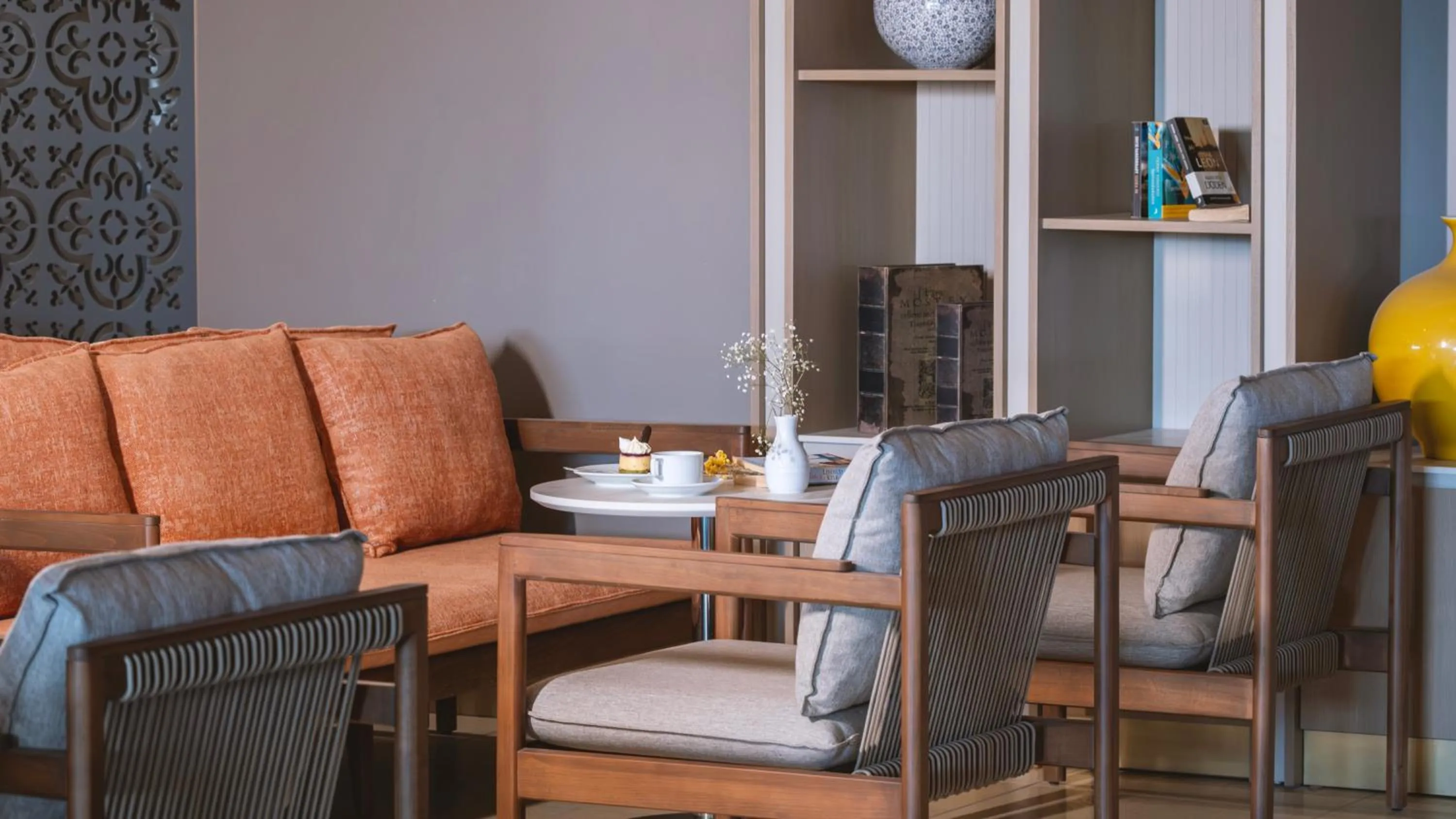 Seating area in Barut GOIA