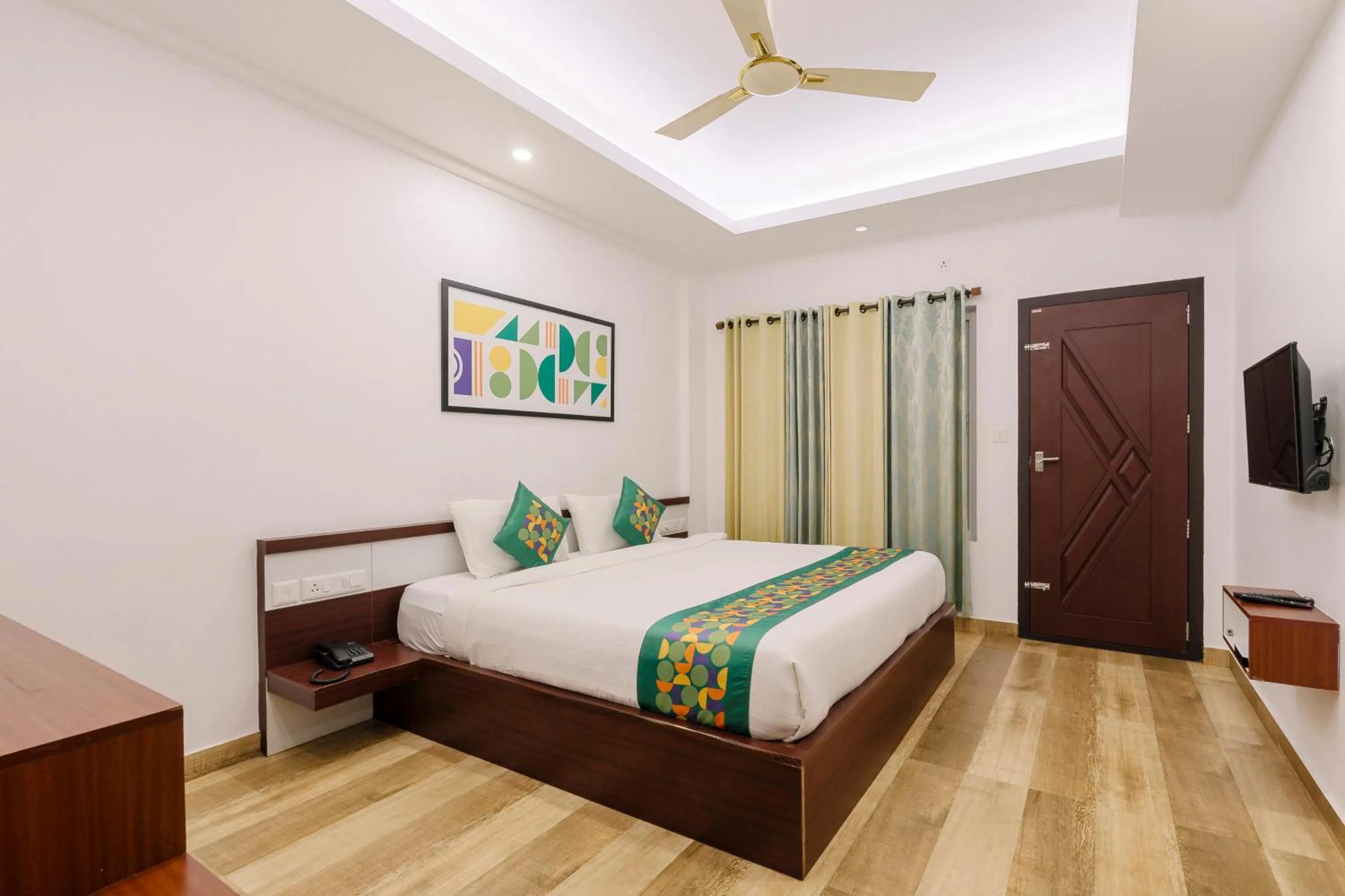 Bedroom, Bed in Treebo Wanderlust Residency With Mountain View