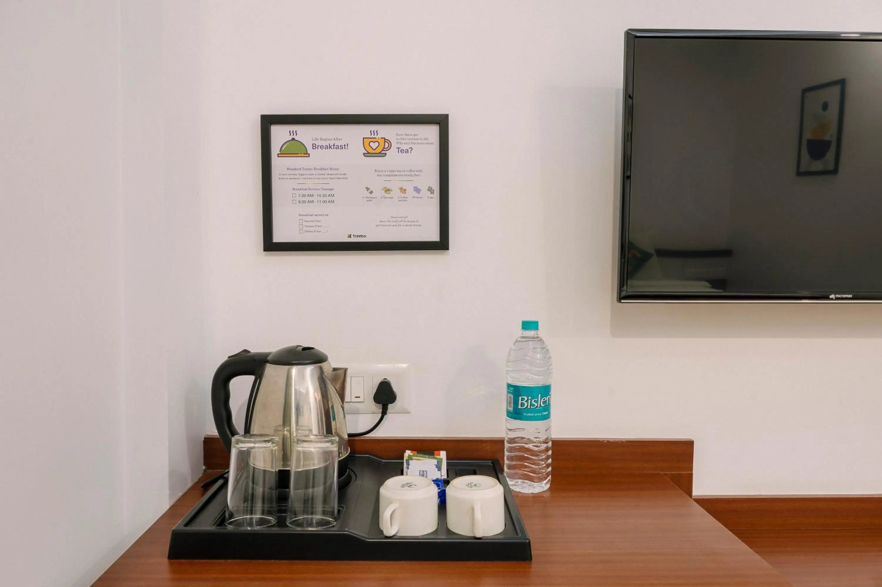 Bedroom in Treebo Wanderlust Residency With Mountain View