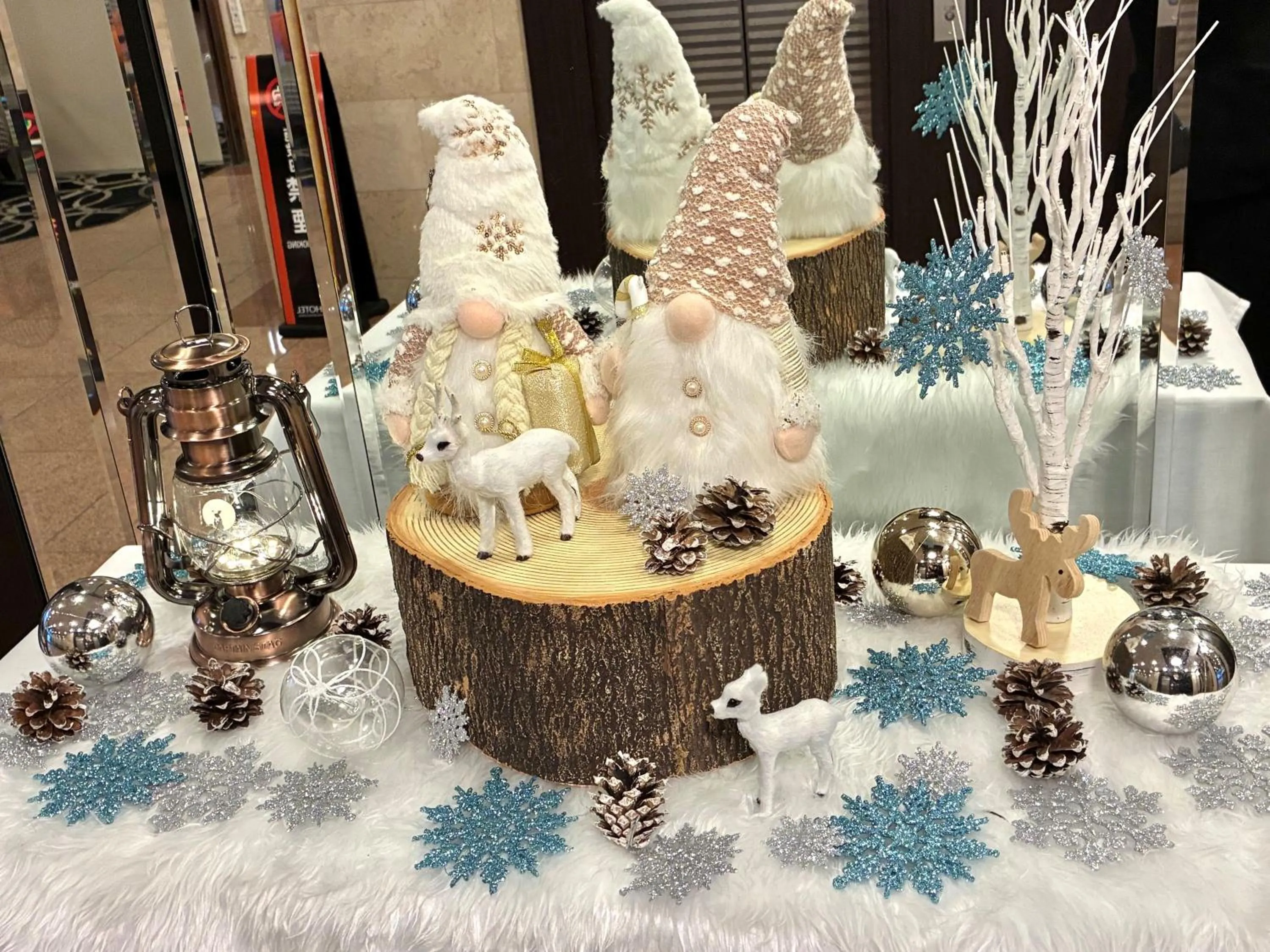 Decorative detail in APA Hotel Nambakita Shinsaibashi Ekimae