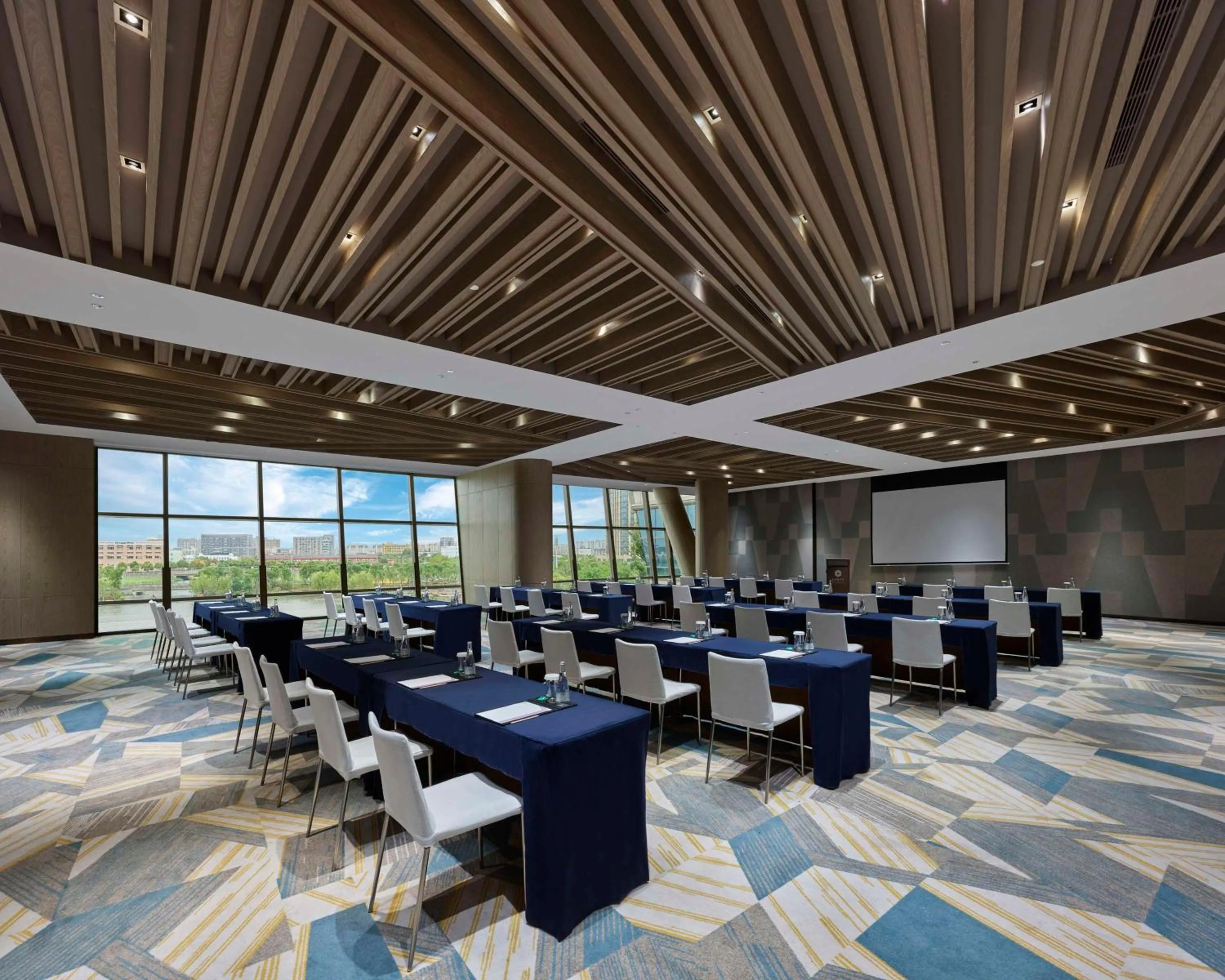 Meeting/conference room in Hyatt Regency Shanghai Songjiang