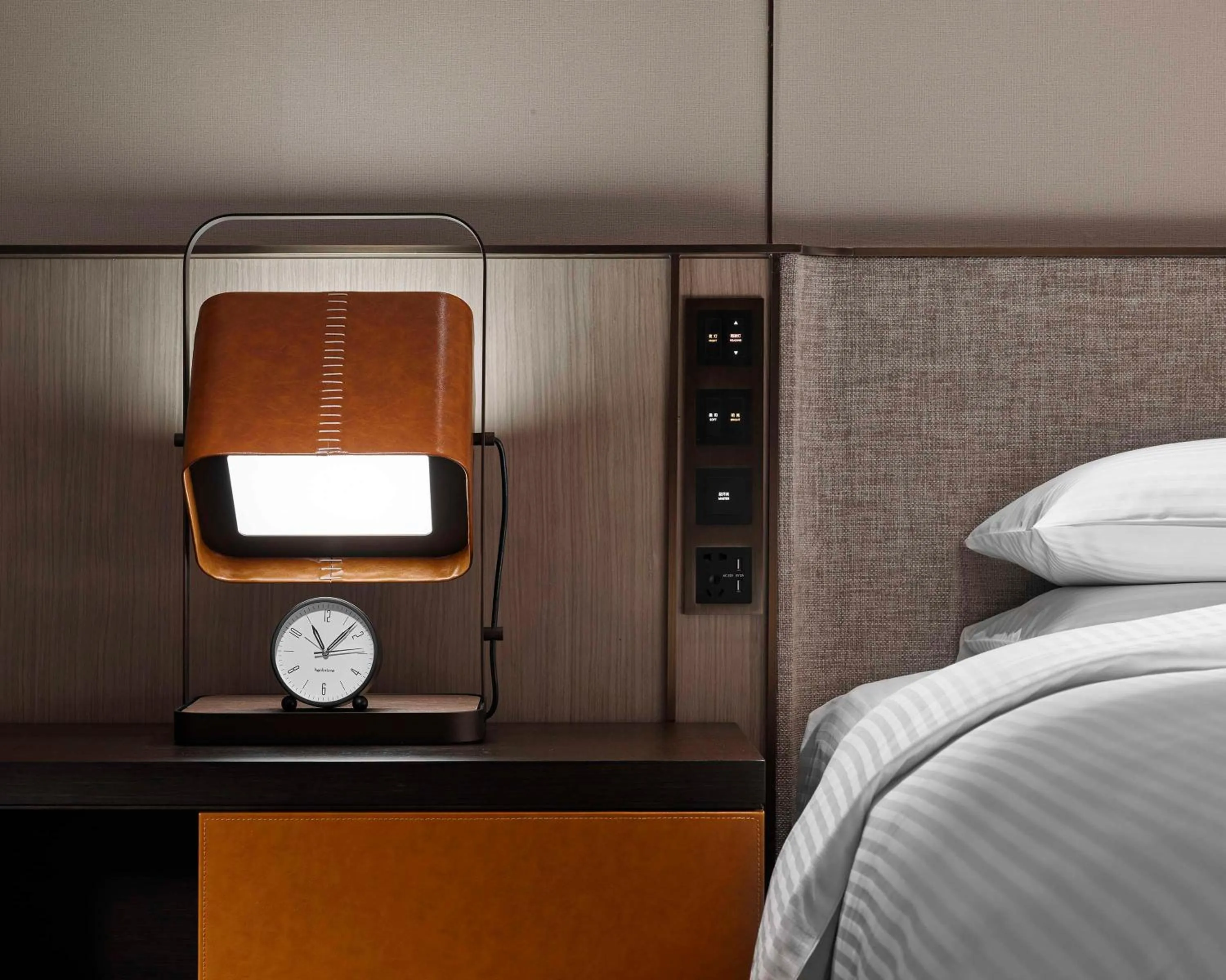 Bedroom, Bed in Hyatt Regency Shanghai Songjiang