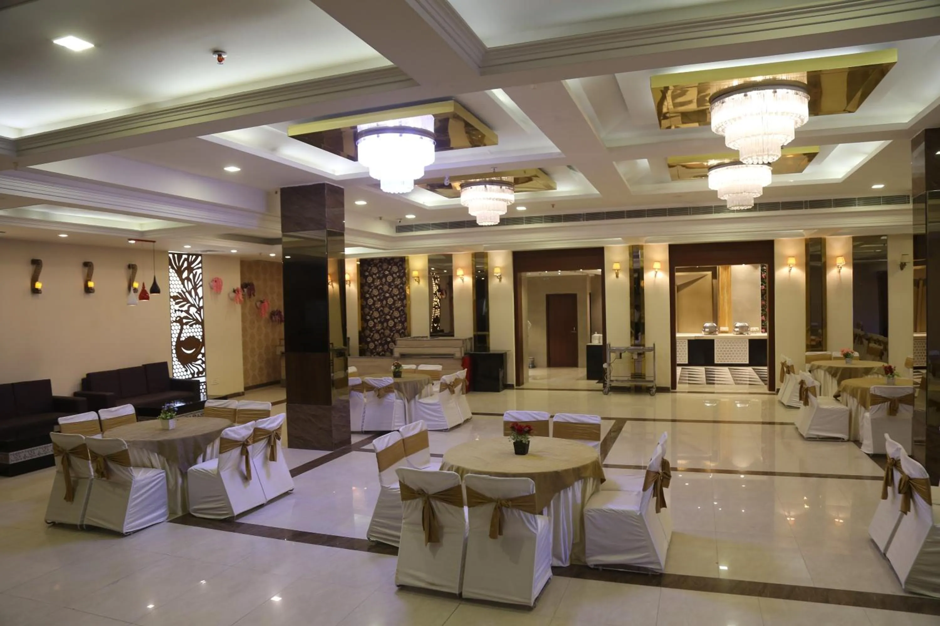 Banquet/Function facilities in Hotel S C Residency