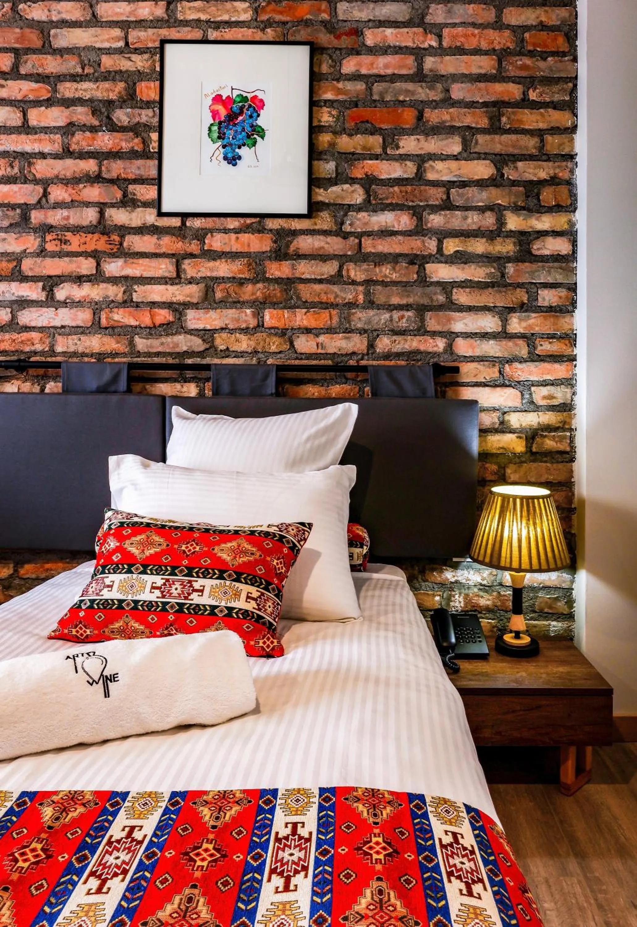 Bedroom, Bed in Chateau Artwine