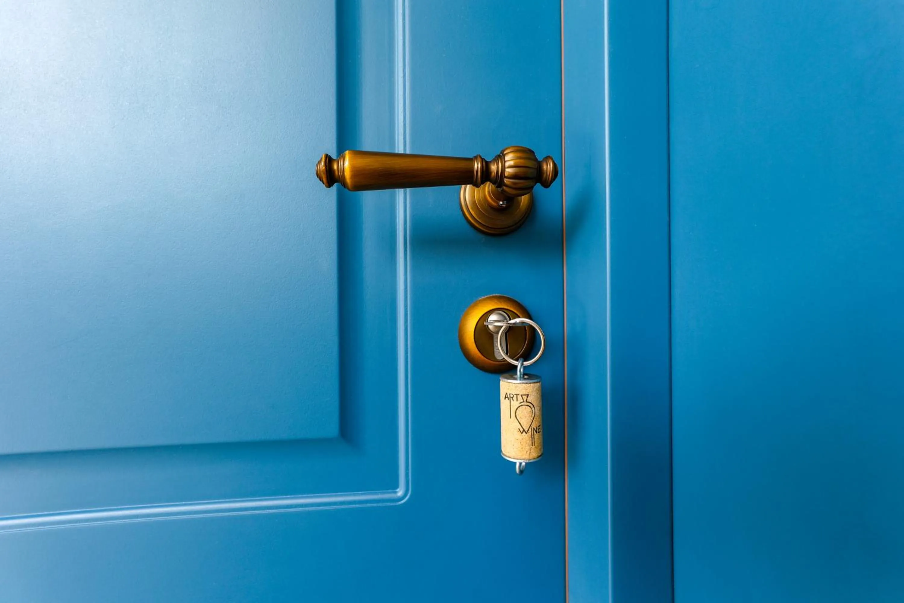 Logo/Certificate/Sign in Chateau Artwine