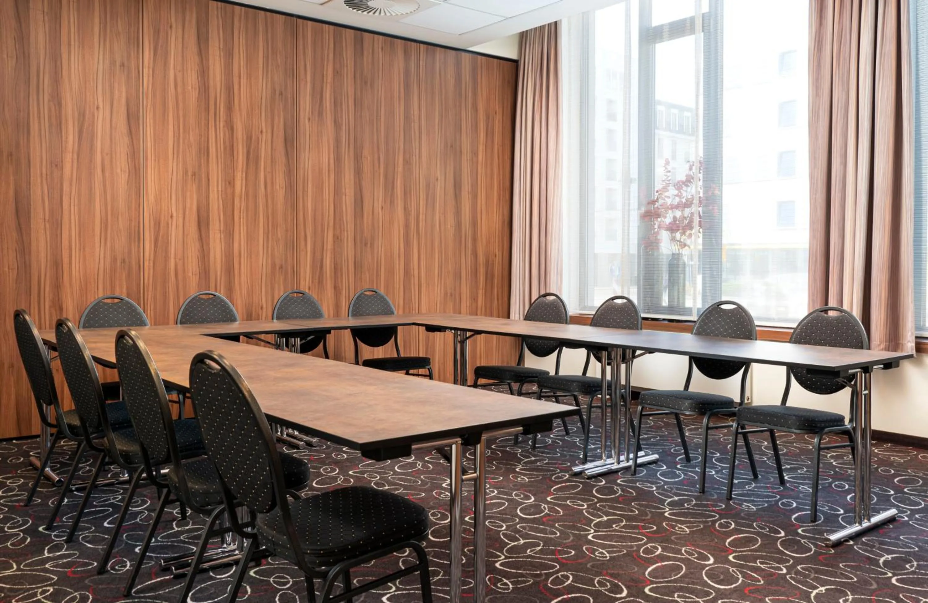 Meeting/conference room in Leonardo Hotel Dresden Altstadt