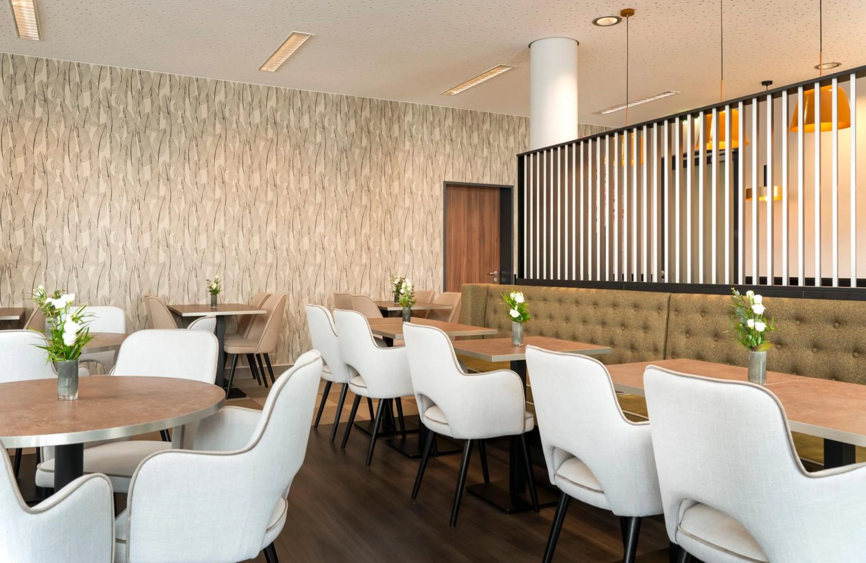 Breakfast in Leonardo Hotel Dresden Altstadt