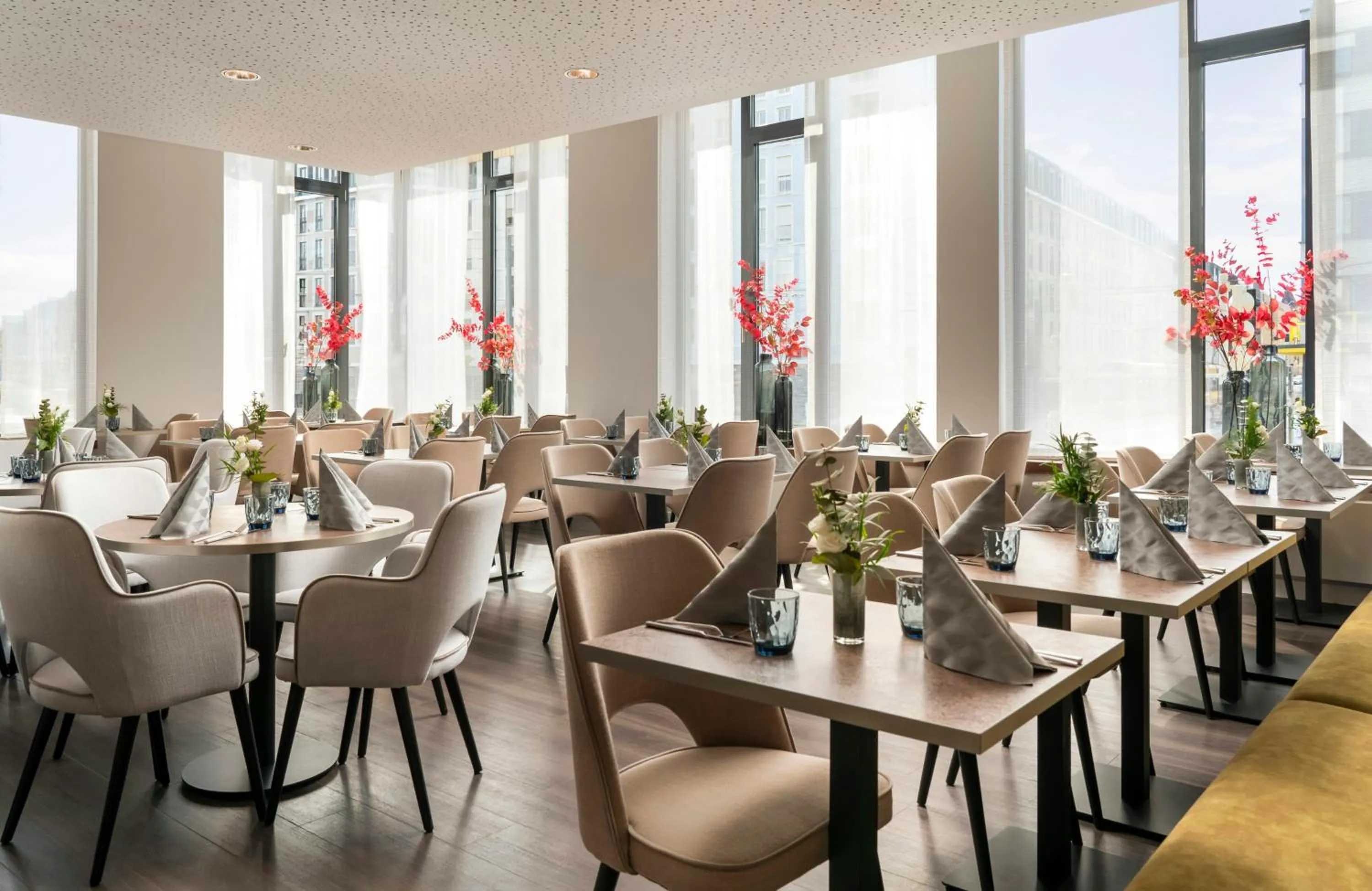 Restaurant/places to eat in Leonardo Hotel Dresden Altstadt