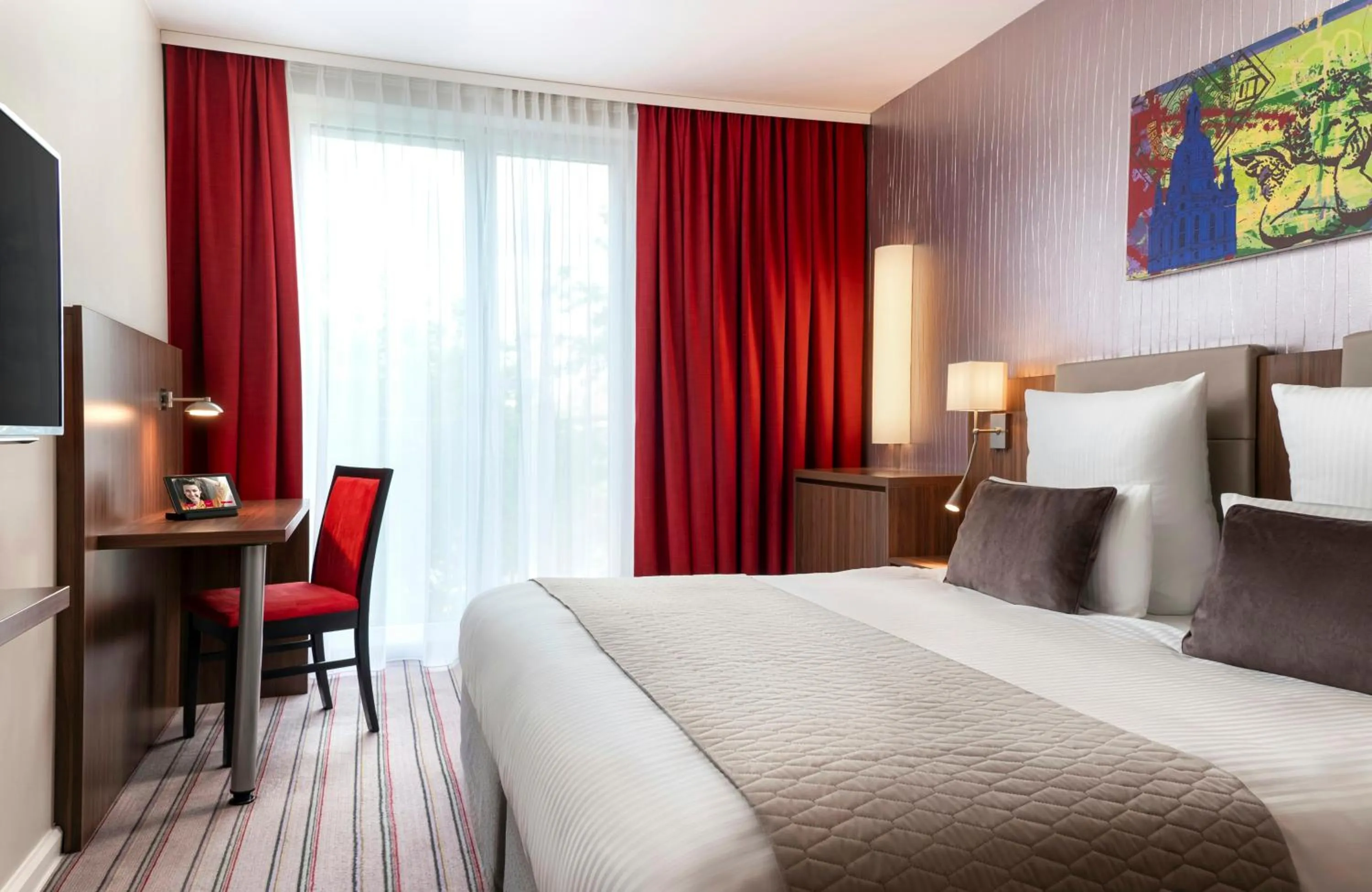 Photo of the whole room, Bed in Leonardo Hotel Dresden Altstadt