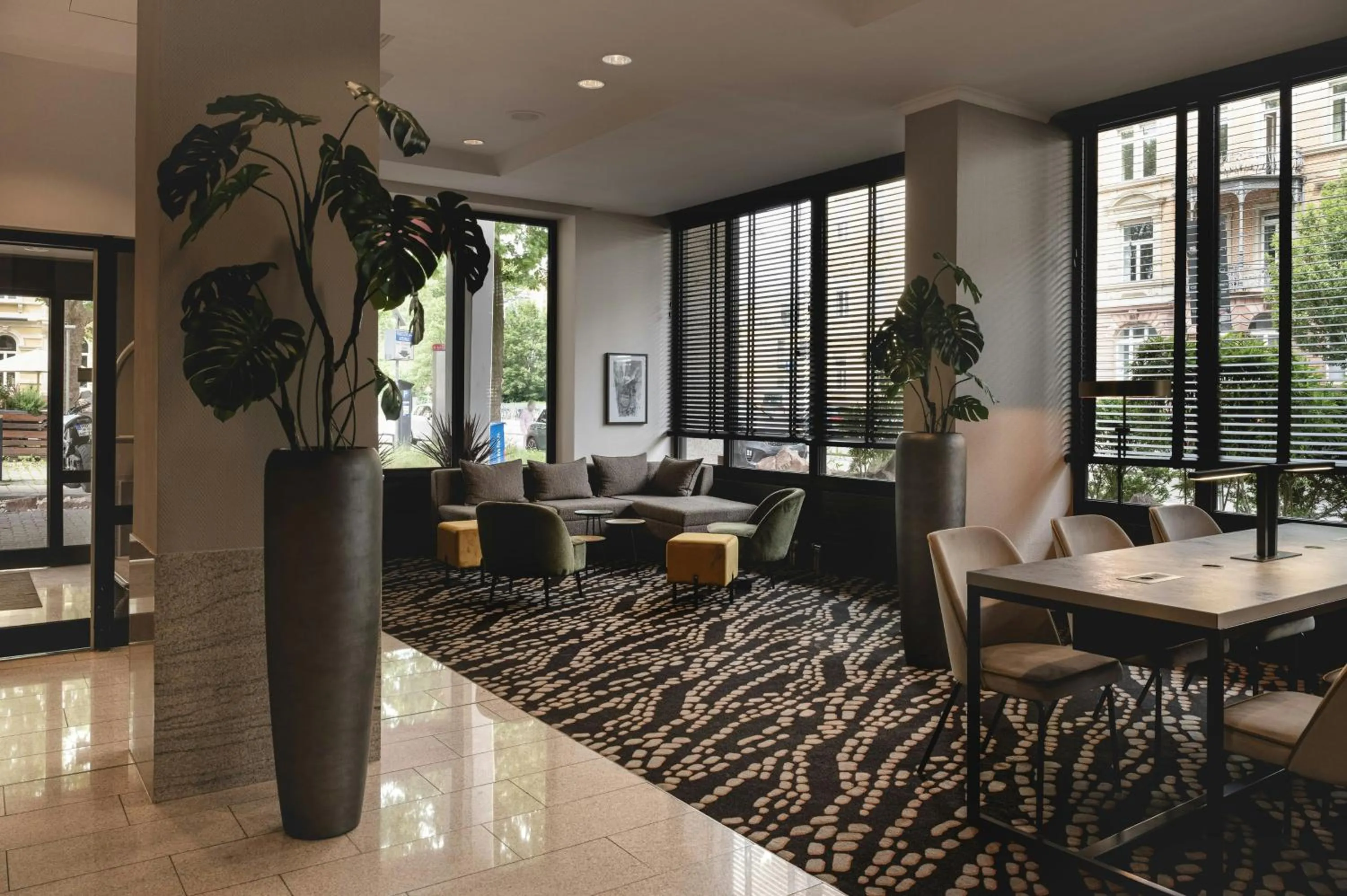 Lobby or reception in Leonardo Hotel Heidelberg City Center