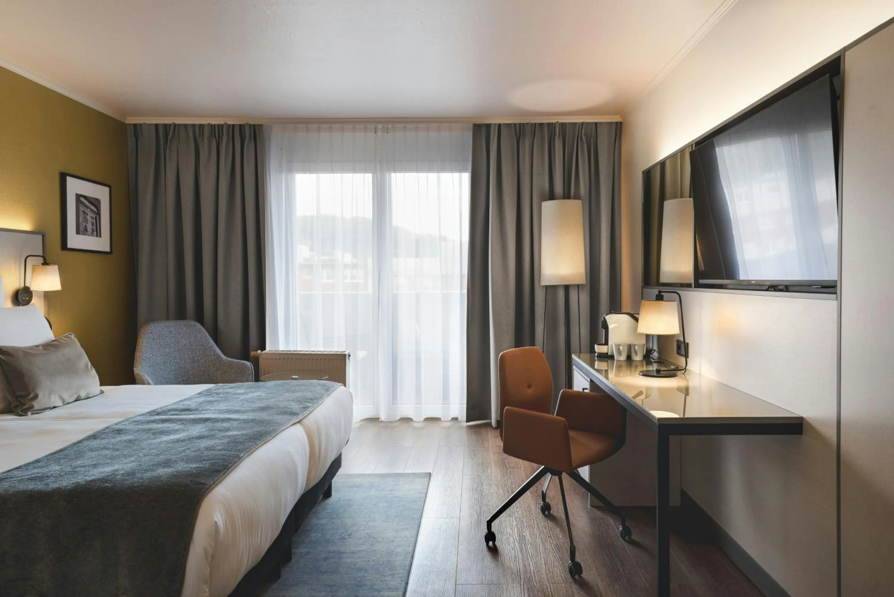 Activities, Bed in Leonardo Hotel Heidelberg City Center