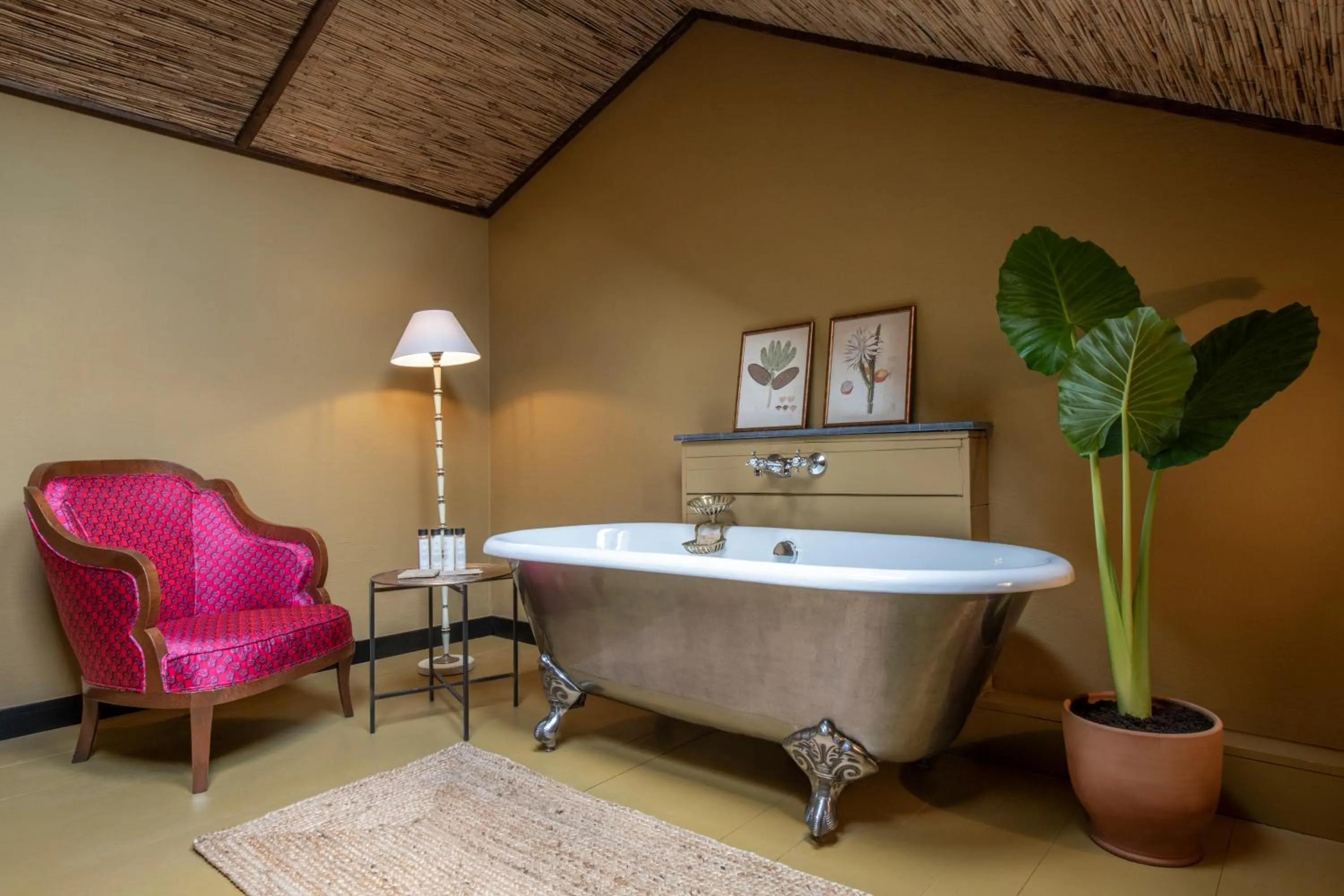 Bathroom in Communal Hotel Telavi