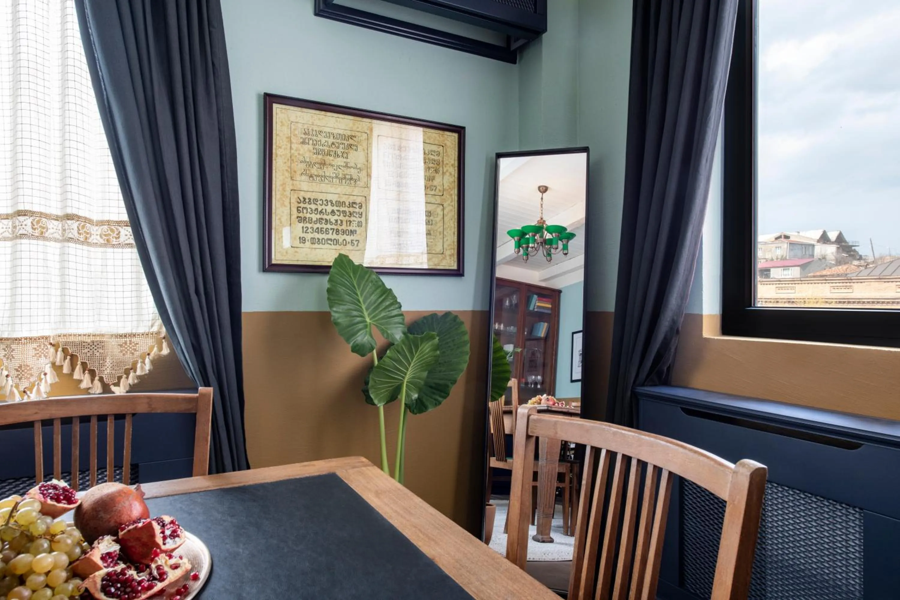 Photo of the whole room in Communal Hotel Telavi