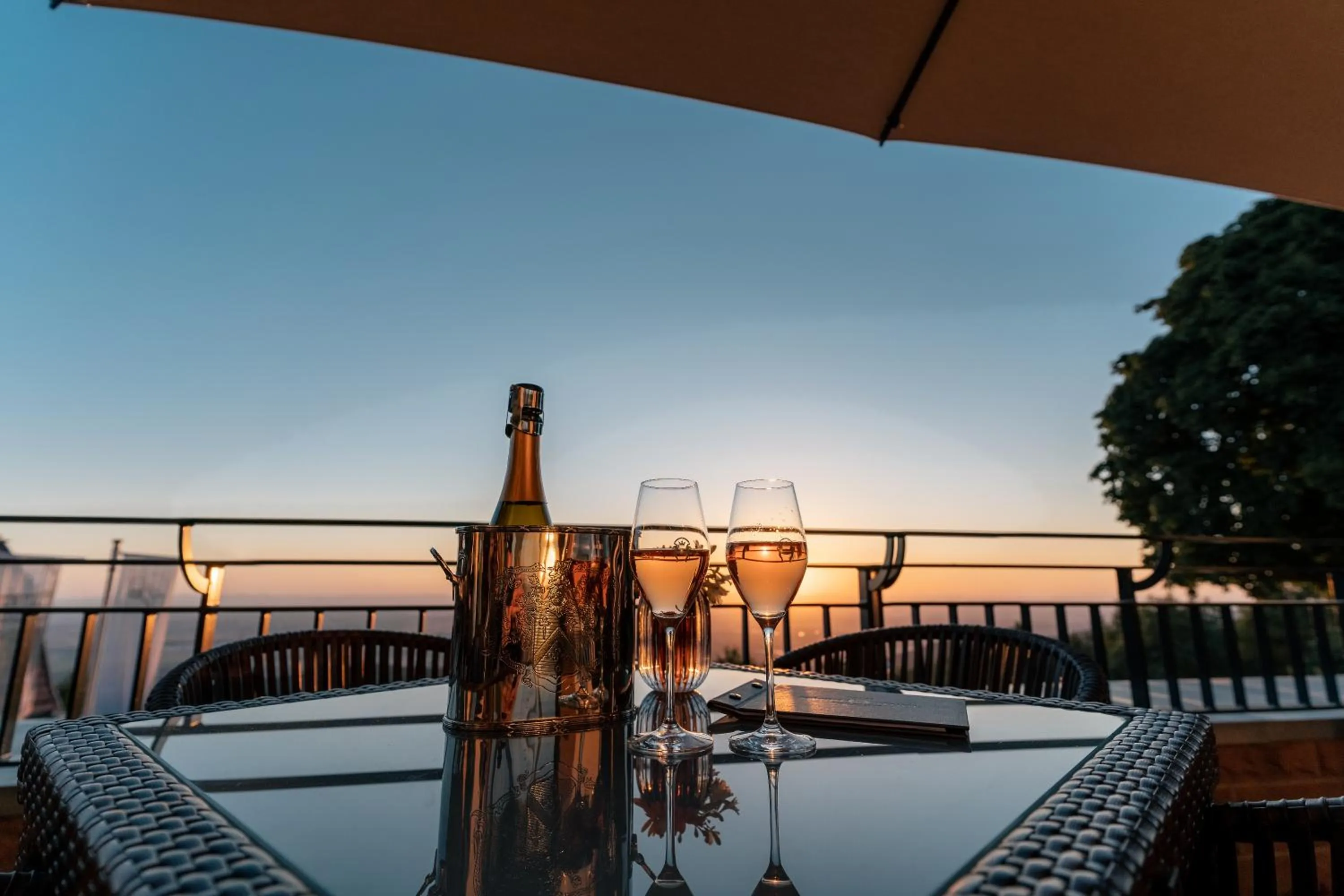 Restaurant/places to eat in Berggasthof Königstuhl