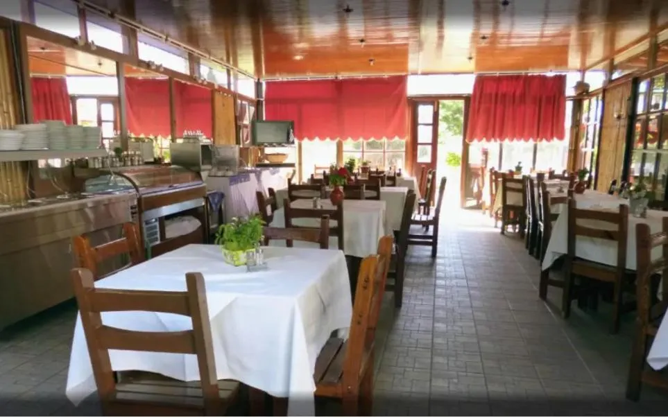 Restaurant/places to eat in Asterias Bay-Theologos
