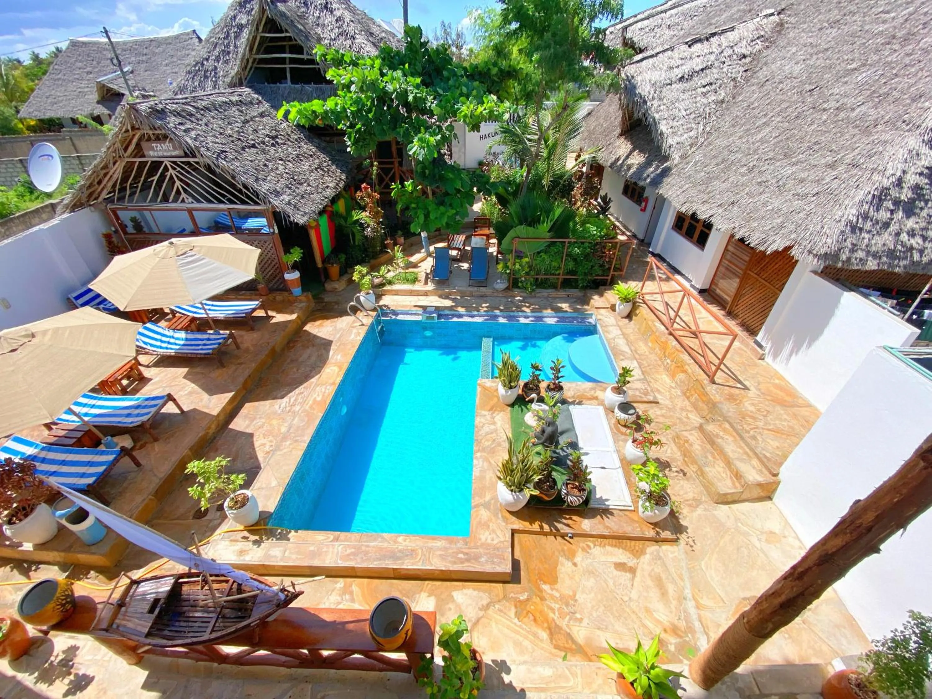 Property building in Utulivu Bungalow