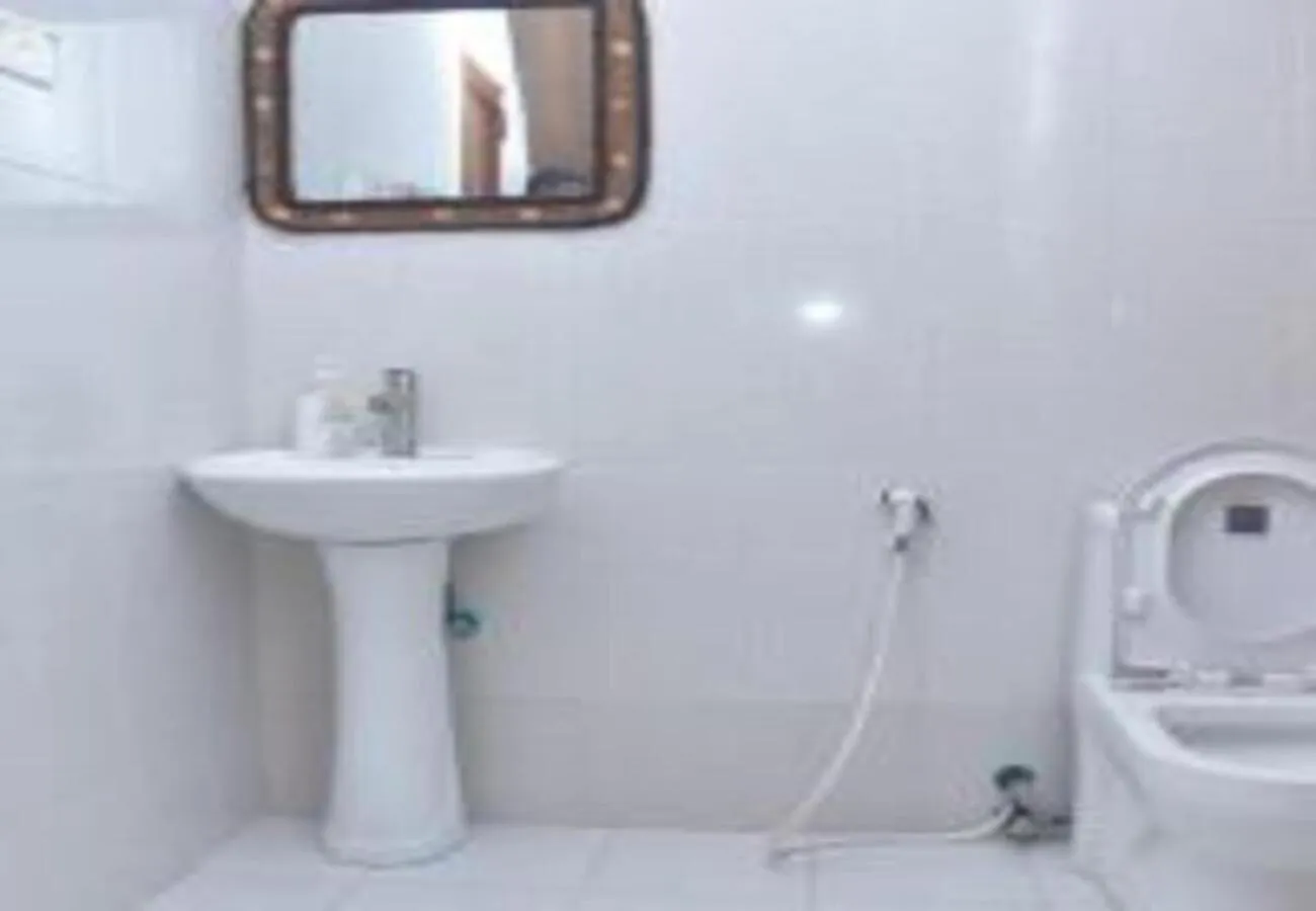 Shower in Utulivu Bungalow