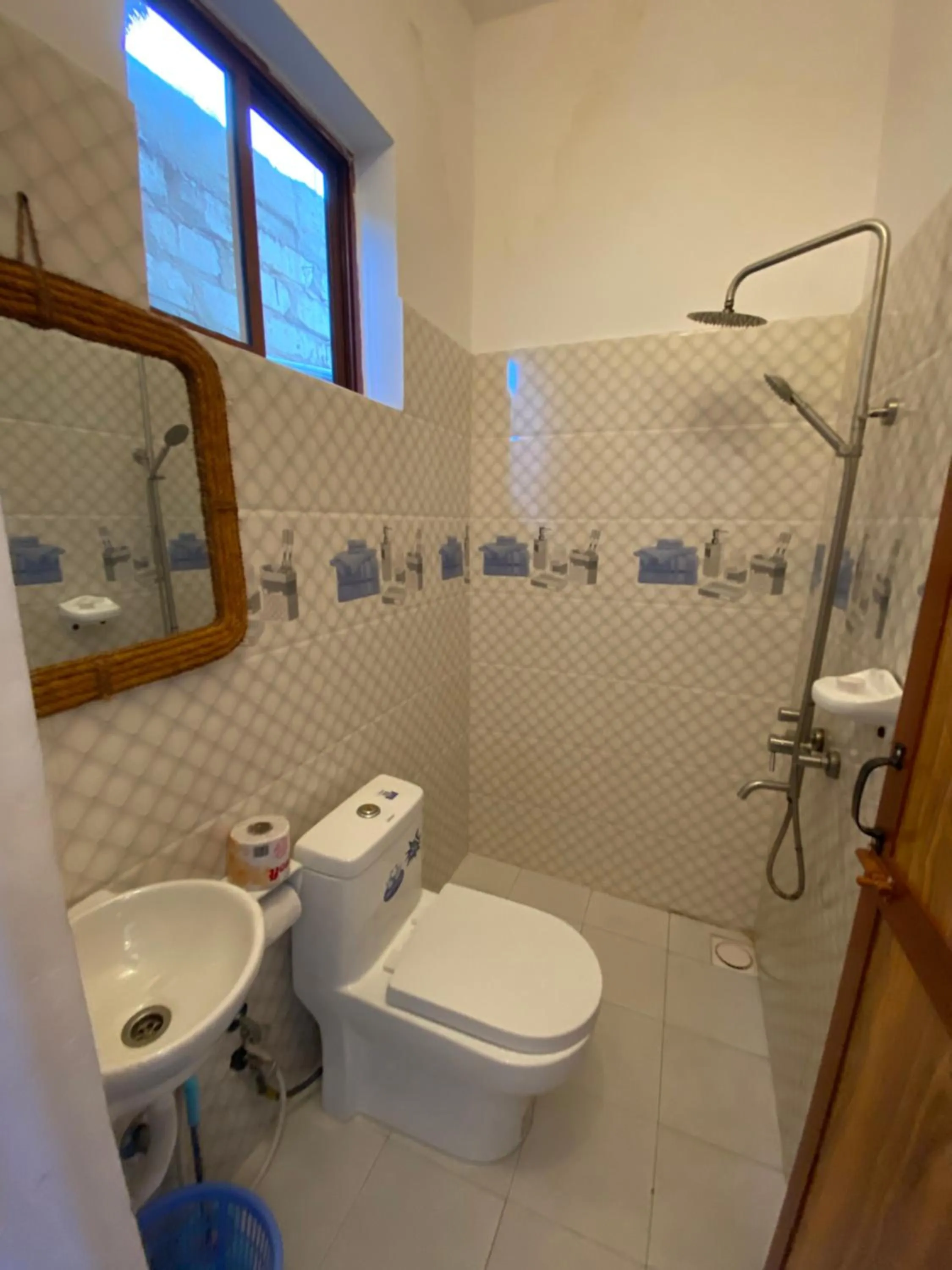 Shower in Utulivu Bungalow