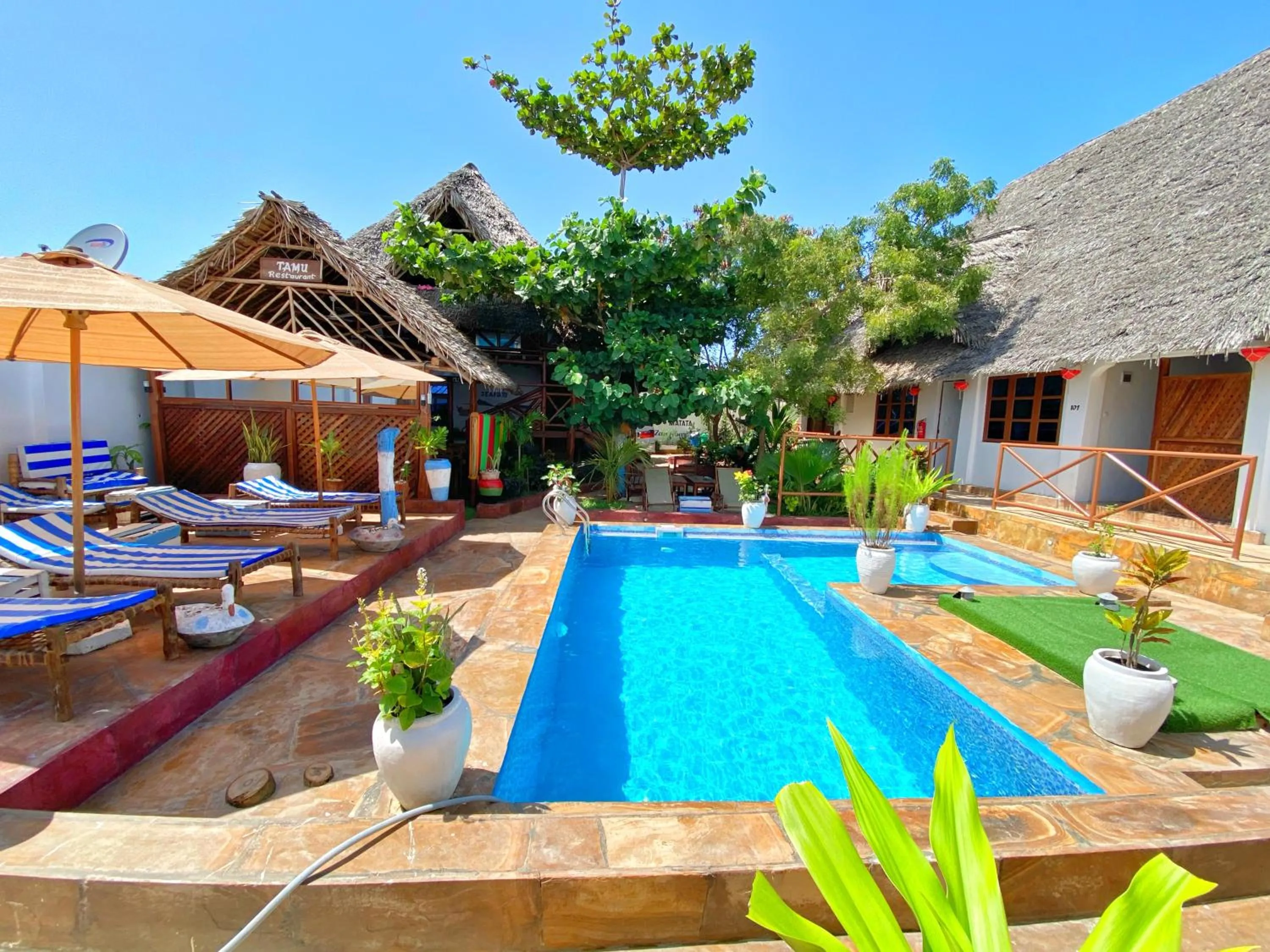 Property building in Utulivu Bungalow