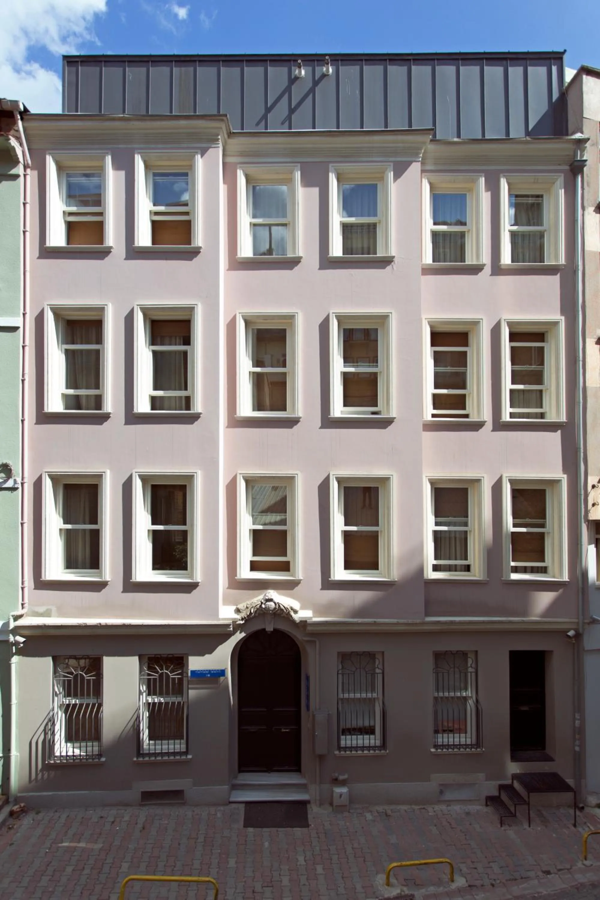 Property building in NOA - Tatar Beyi 18