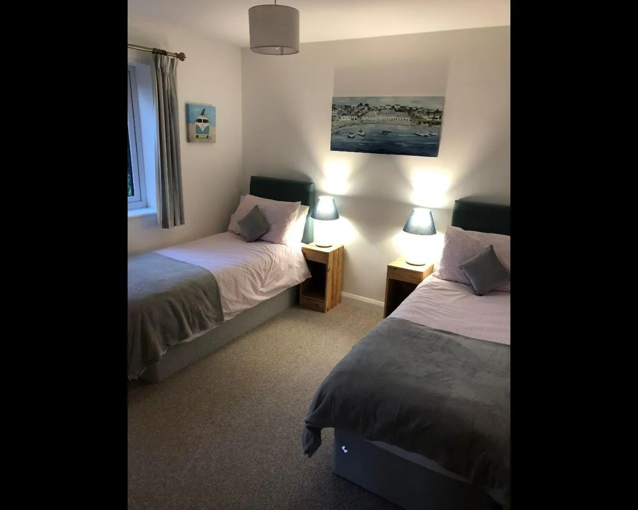 Bedroom, Bed in Morley's