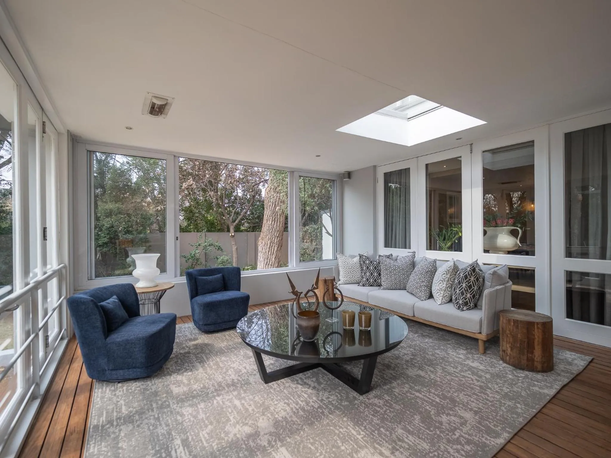 Lounge or bar in AtholPlace Hotel & Villa