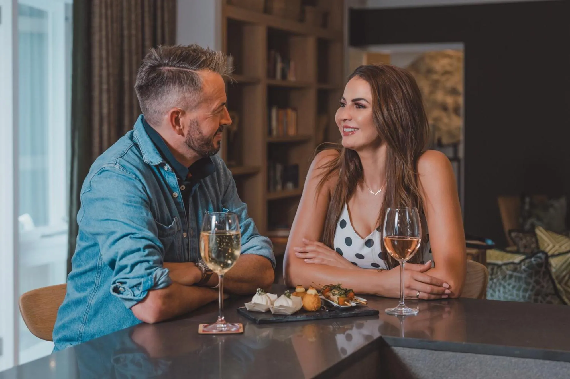 Lounge or bar in AtholPlace Hotel & Villa