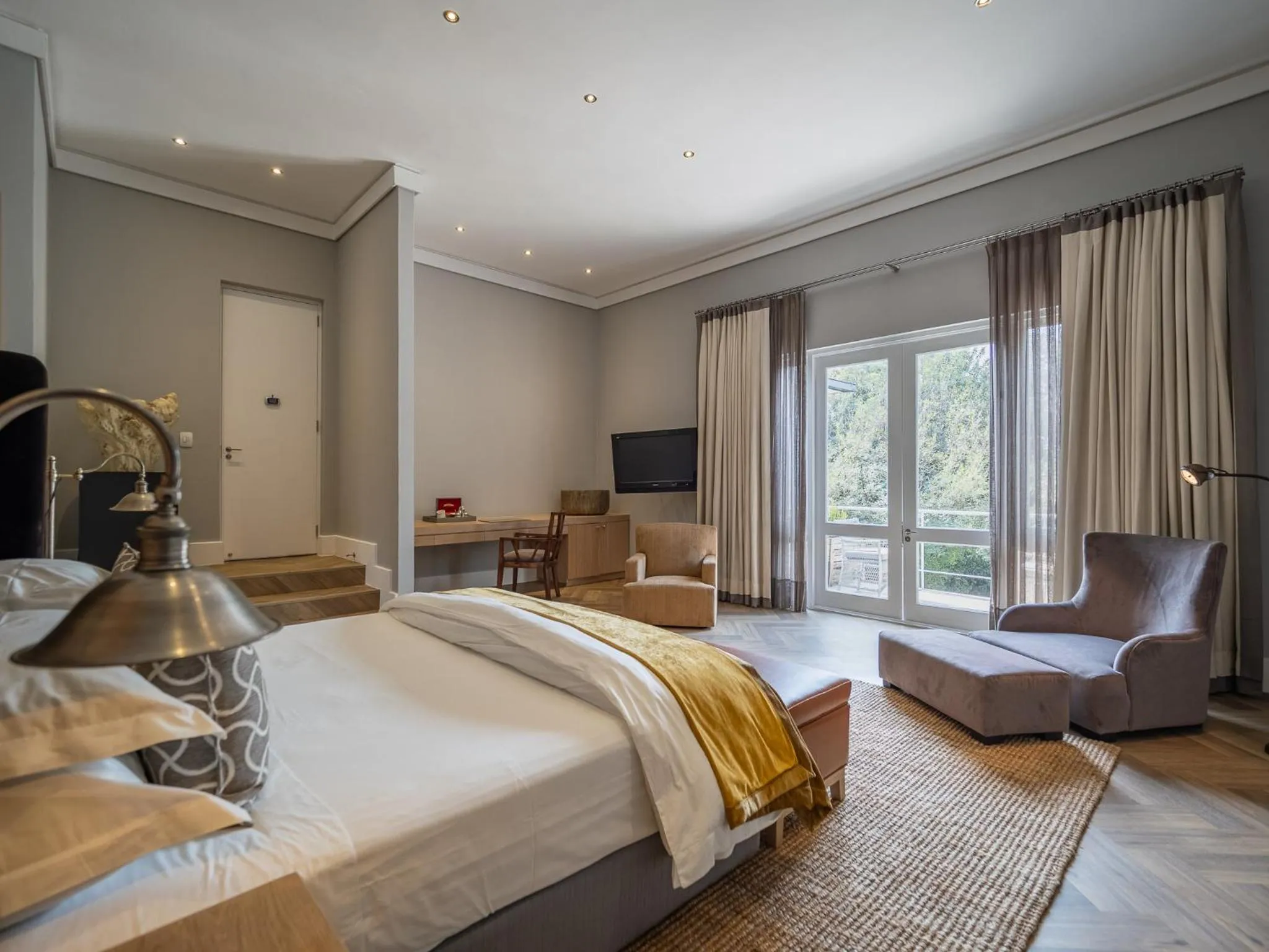 Large Double or Twin Room in AtholPlace Hotel & Villa