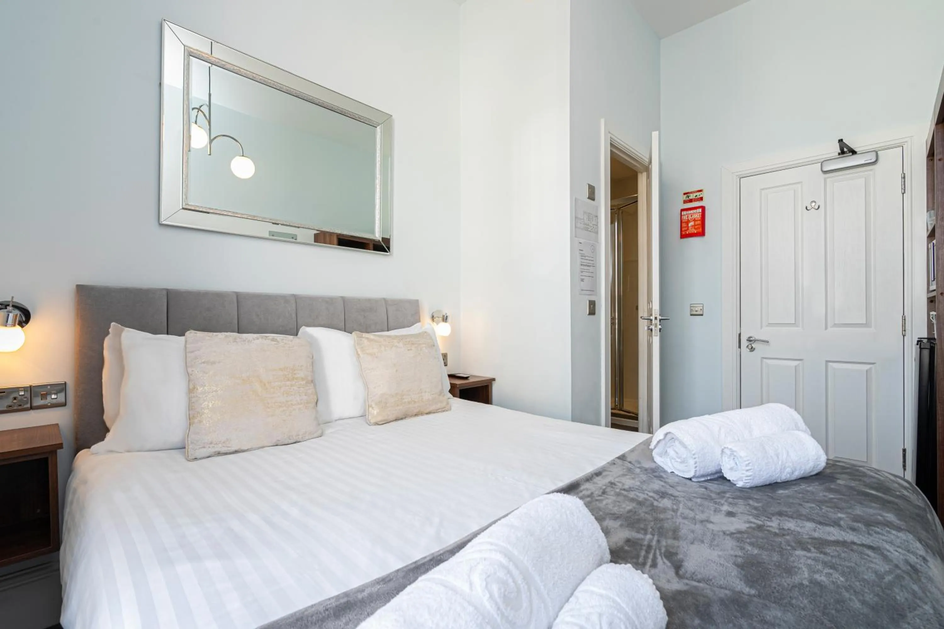 Other, Bed in Ocean Stays by Smart Welcomes