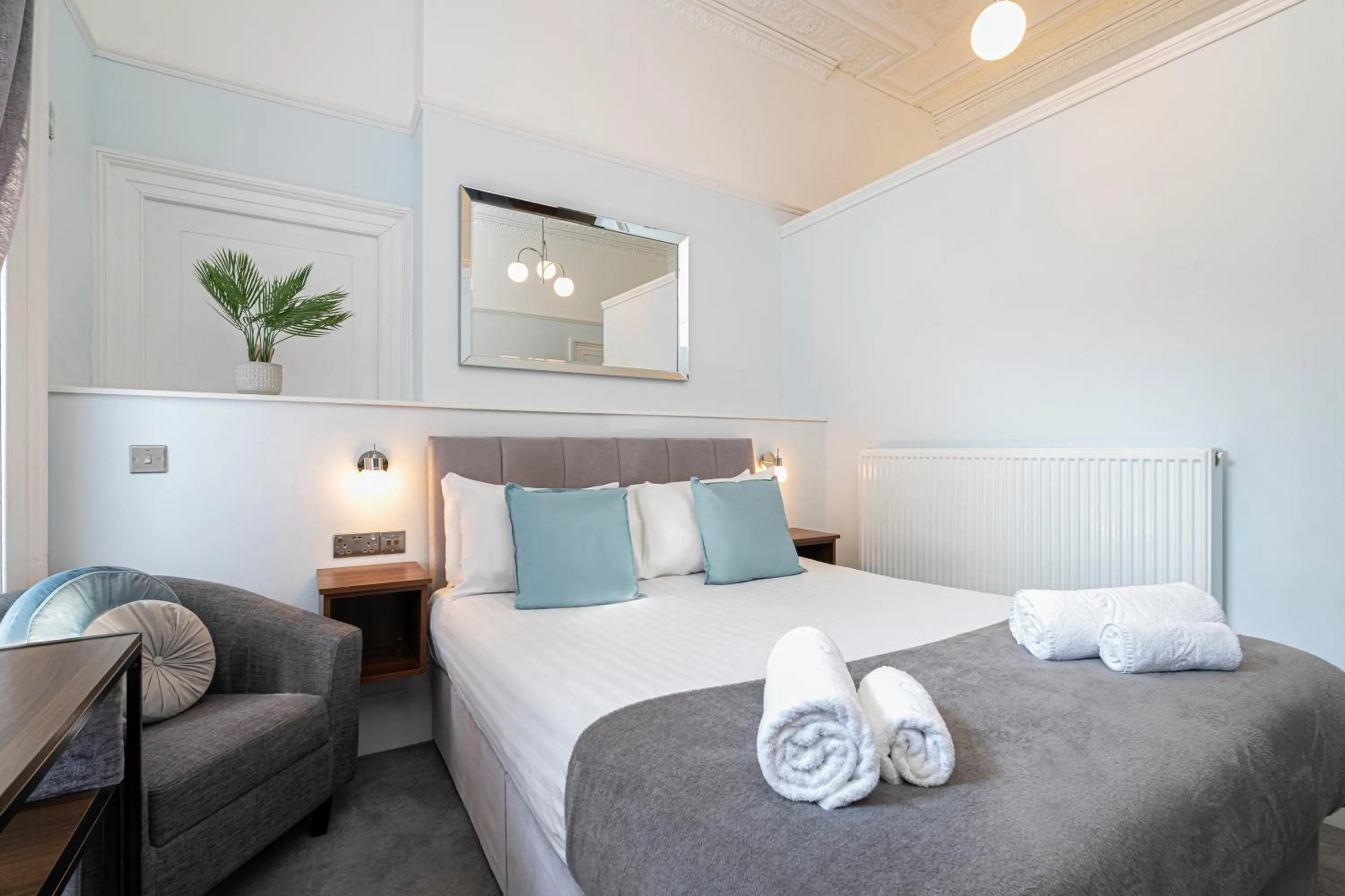 Other, Bed in Ocean Stays by Smart Welcomes