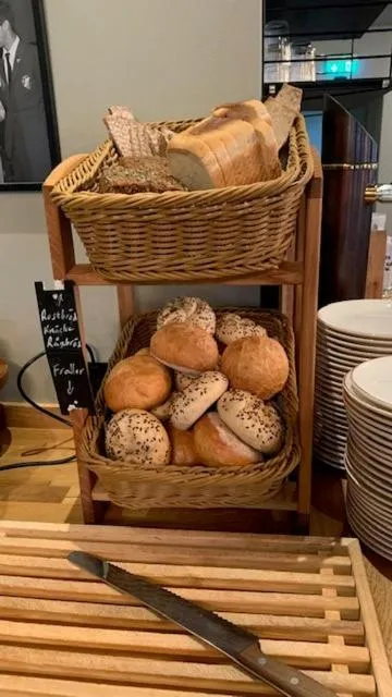 Breakfast in Nybro Stora Hotellet