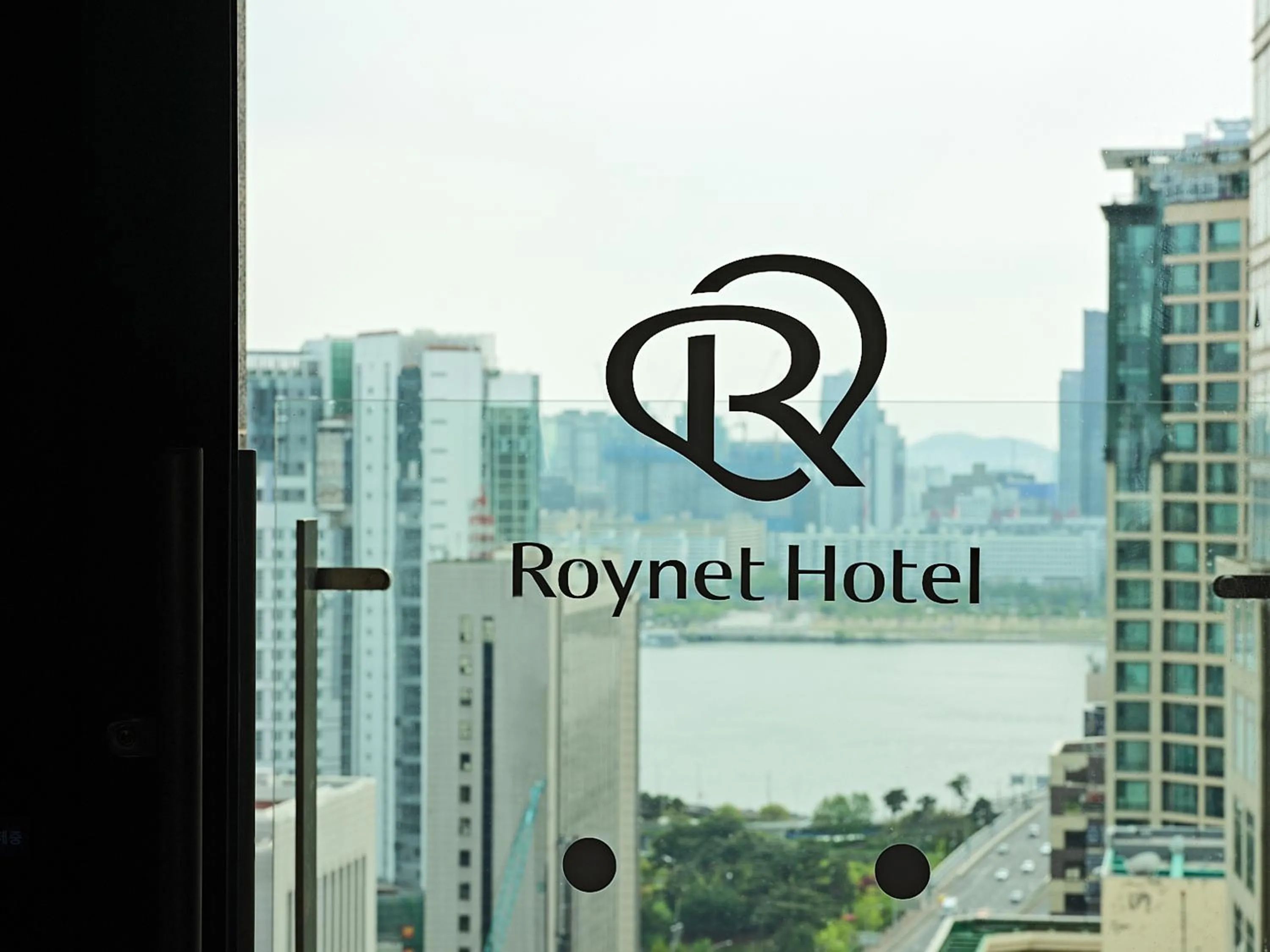 City view in Roynet Hotel Seoul Mapo