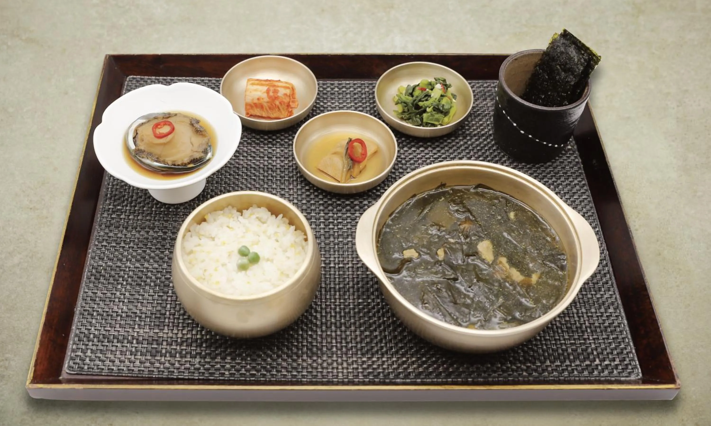 Restaurant/places to eat in Roynet Hotel Seoul Mapo