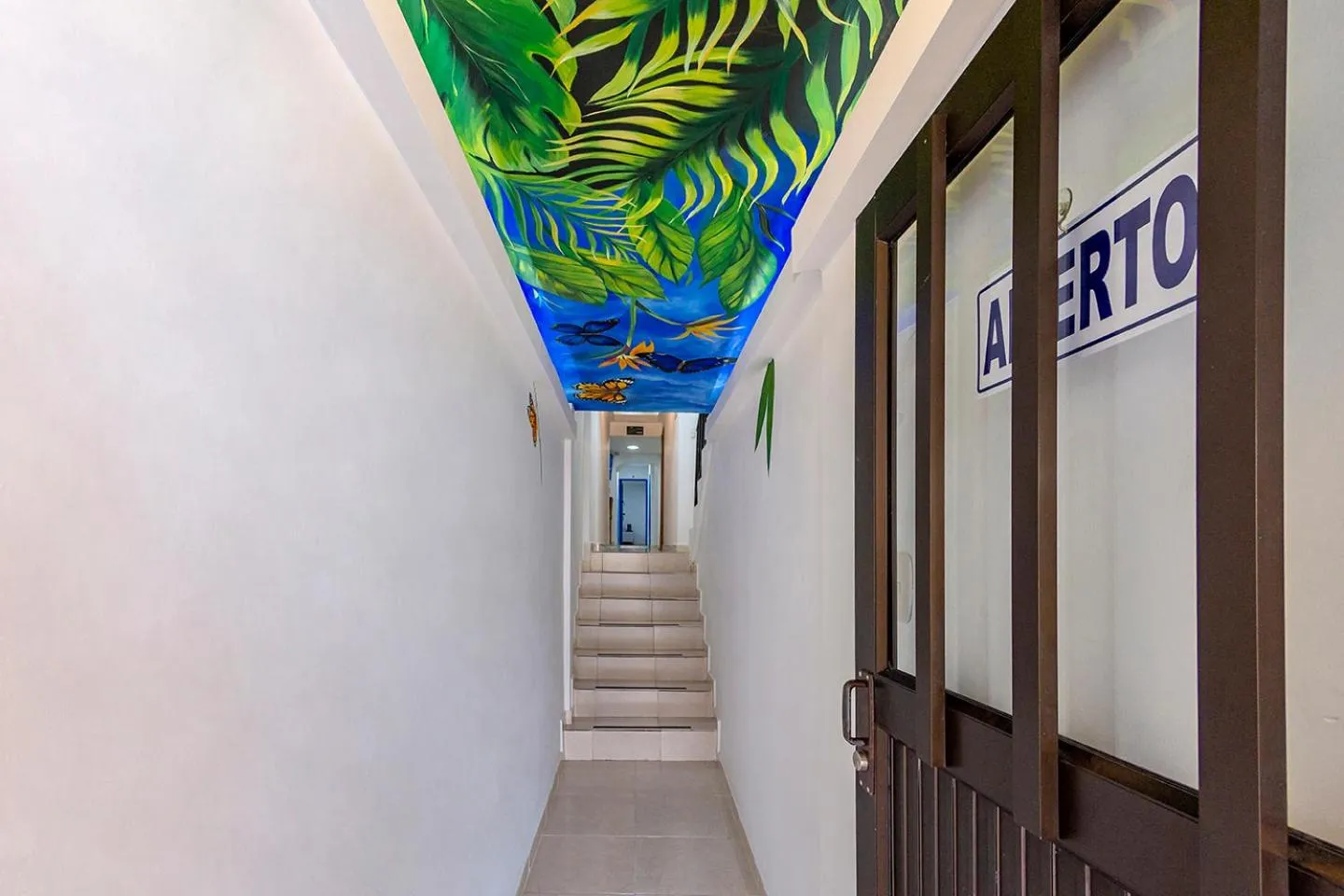 Facade/entrance in Ayenda Fundadores 1906