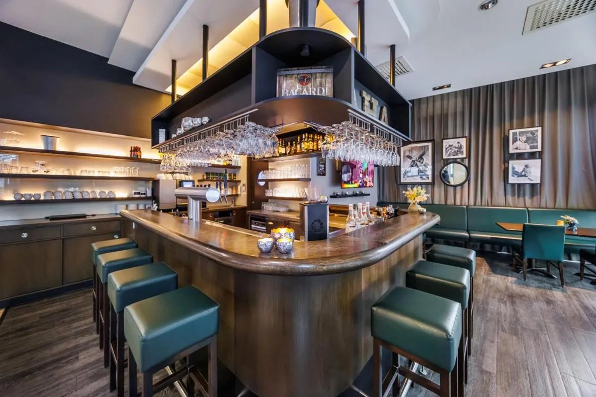 Lounge or bar in Airporthotel Berlin-Adlershof