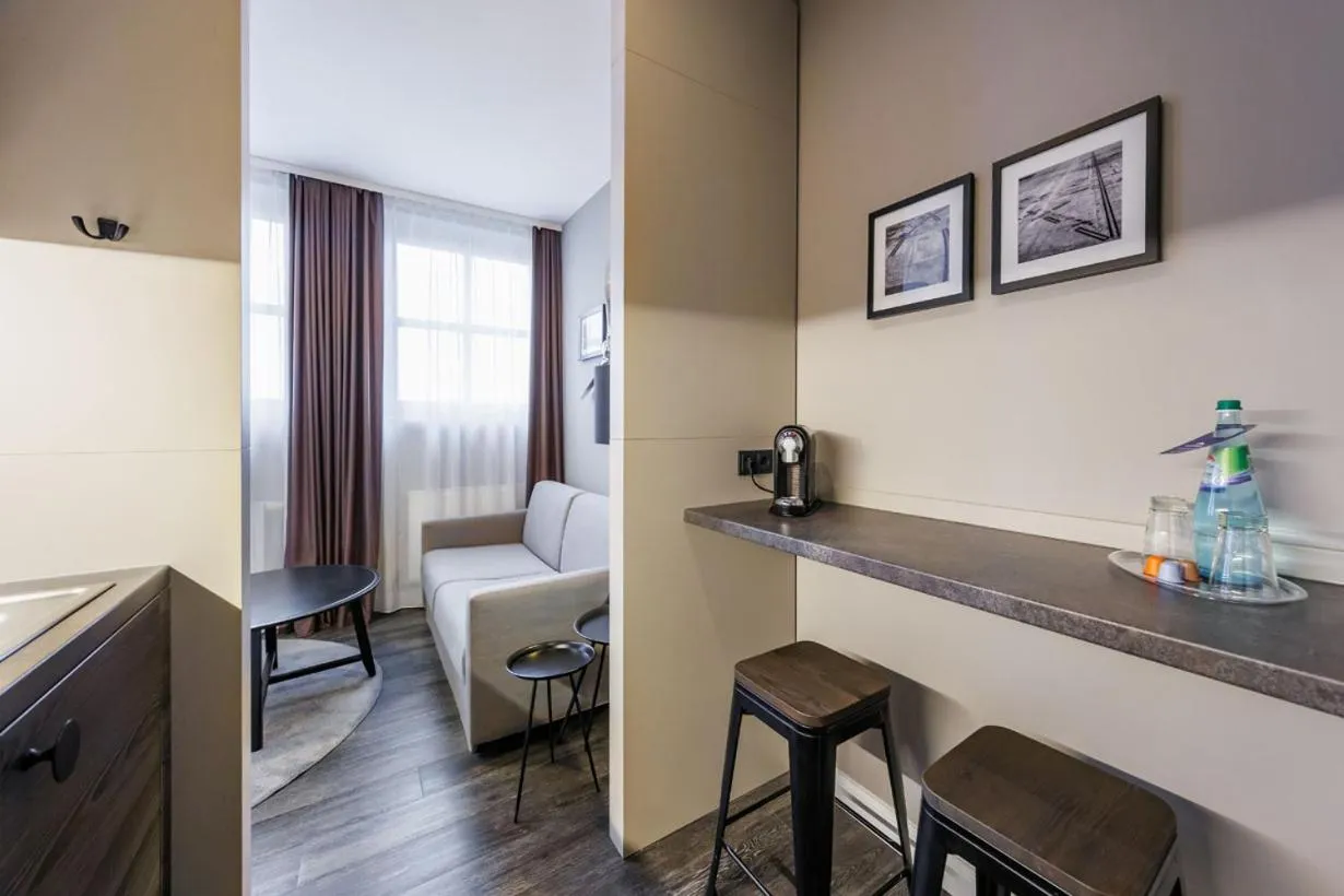 Seating area in Airporthotel Berlin-Adlershof