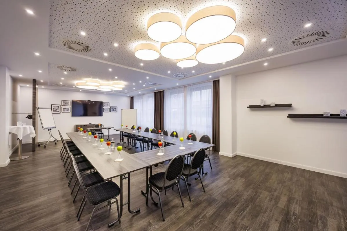 Meeting/conference room in Airporthotel Berlin-Adlershof