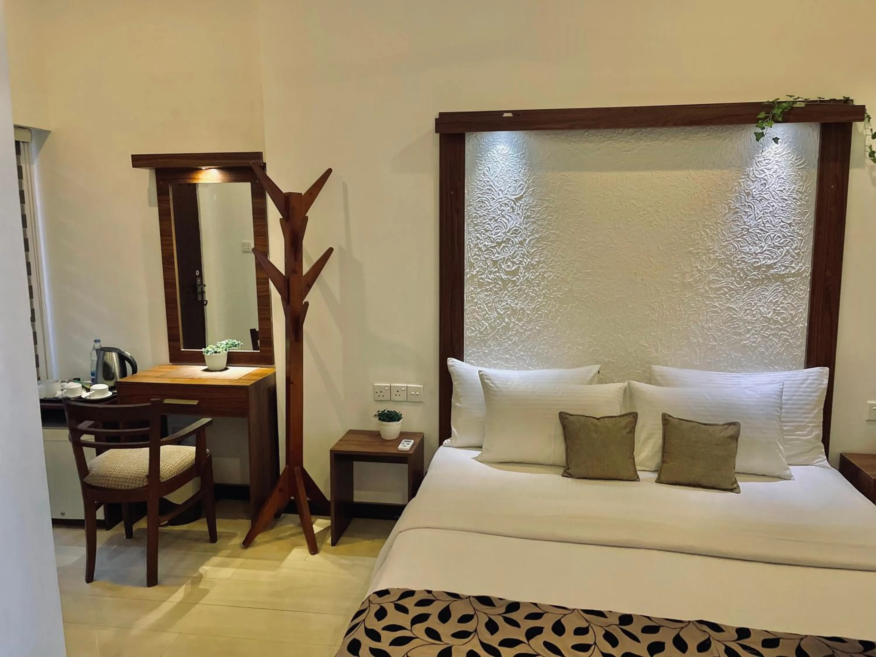 Bed in 8 Plus Motels