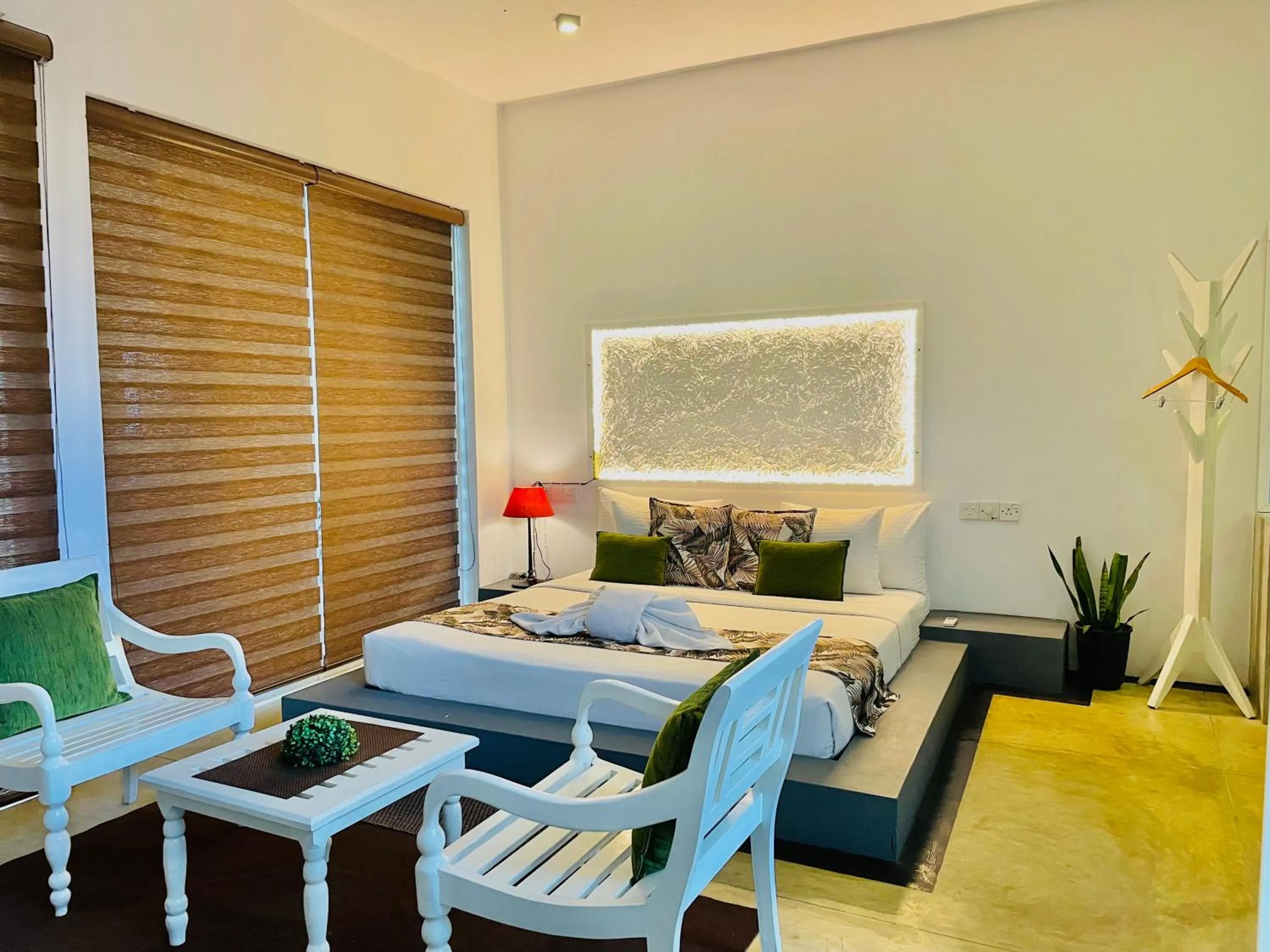 Bed in 8 Plus Motels