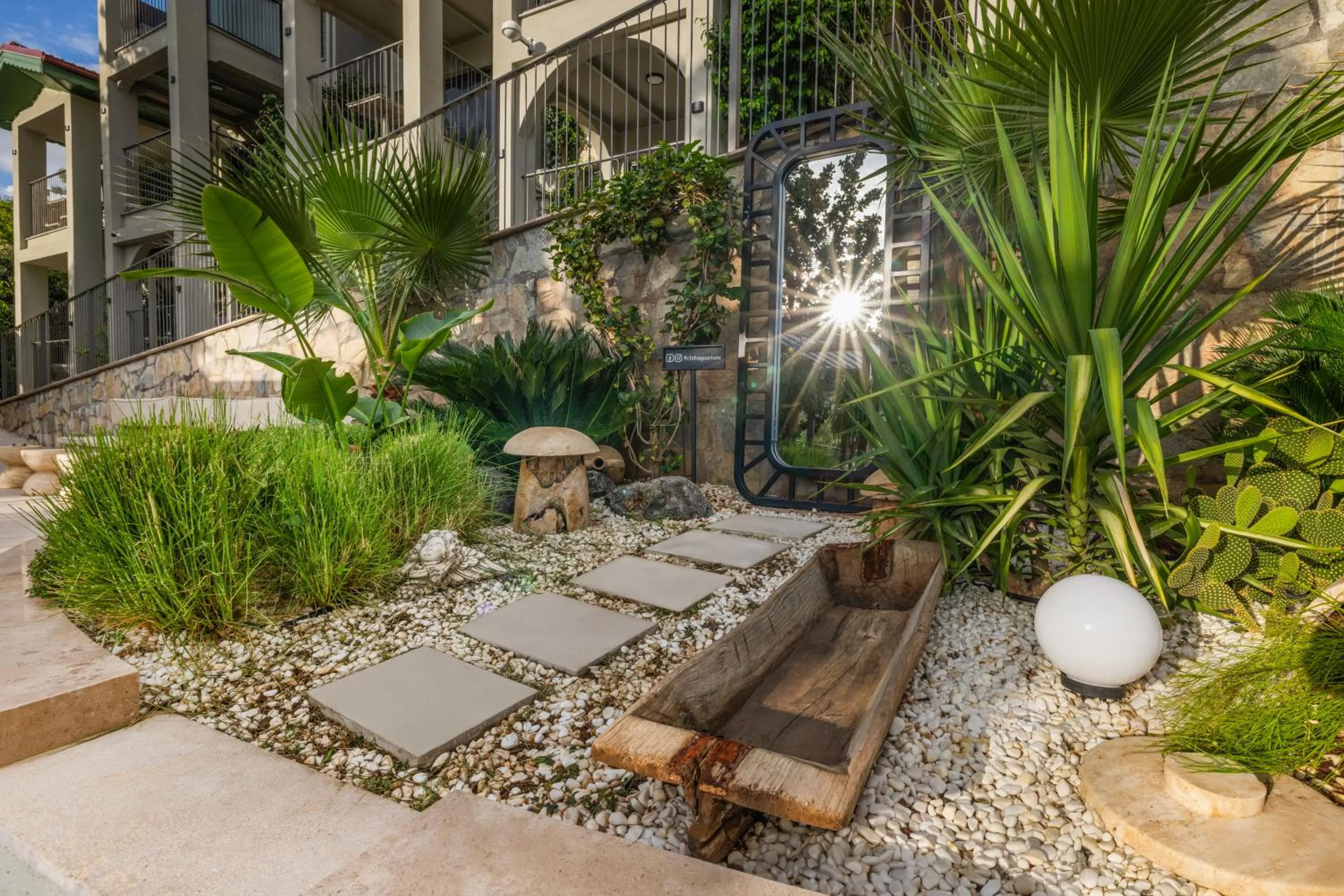 Garden view in Club Aquarium