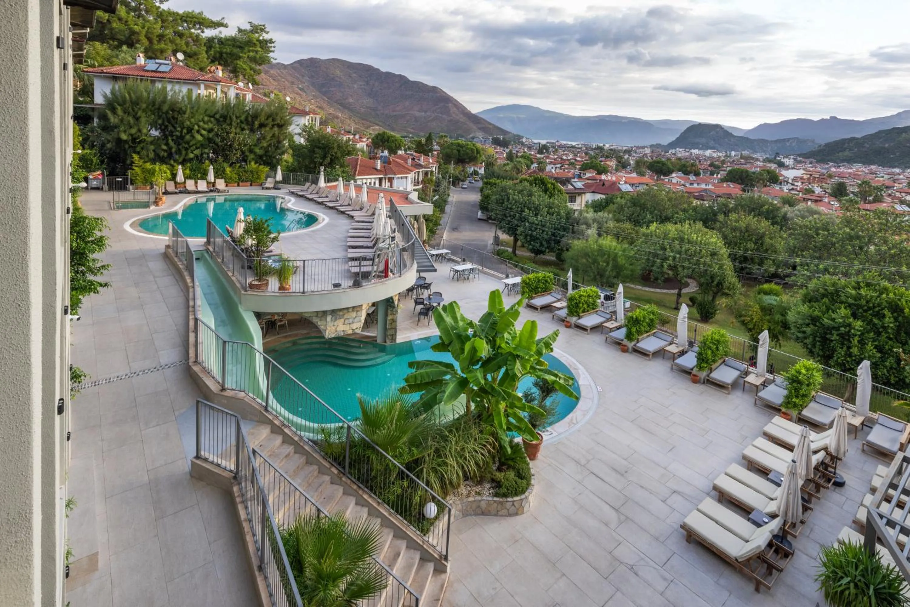 Property building in Club Aquarium