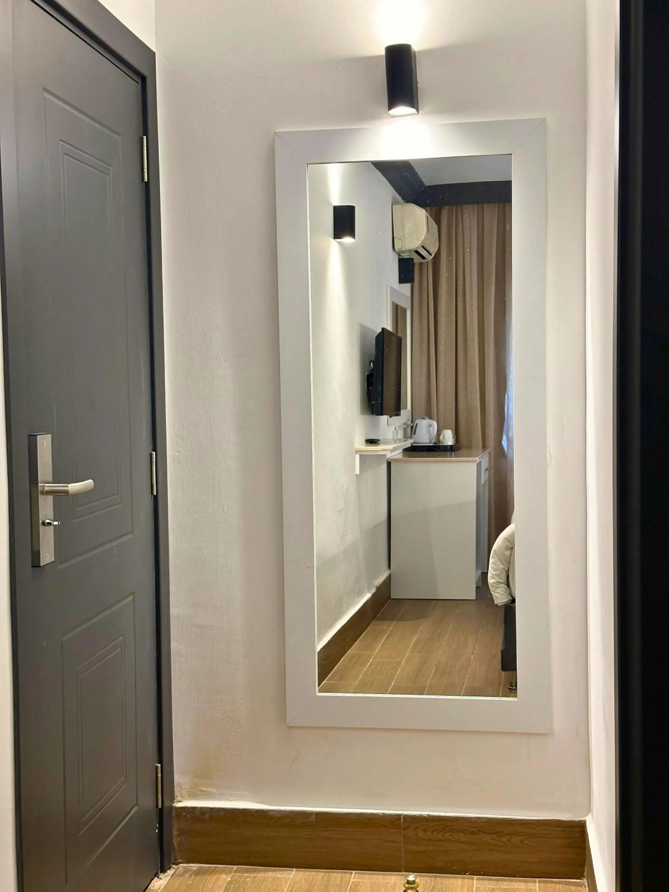 wardrobe in Hotel Peninsula