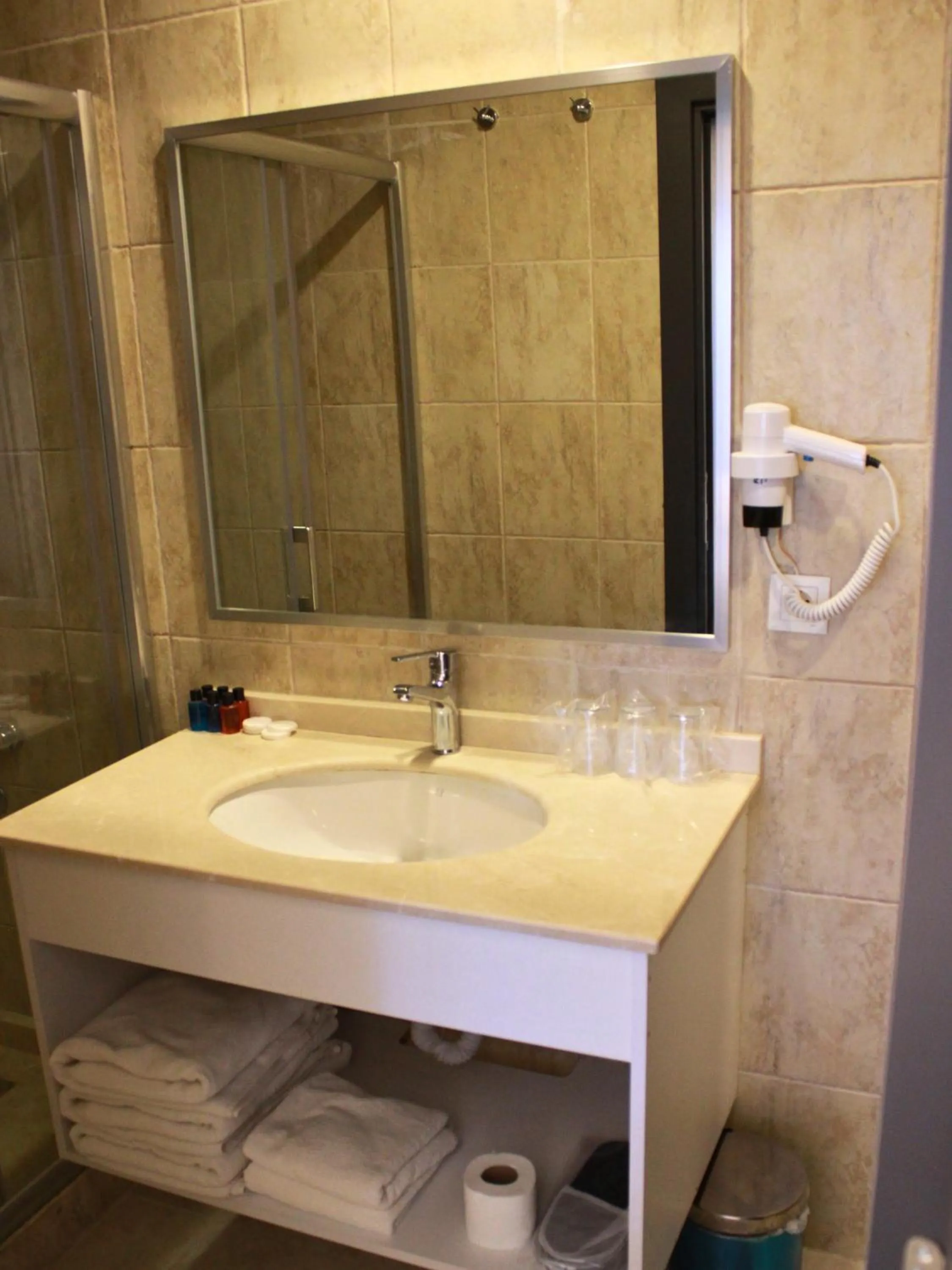 Bathroom in Hotel Peninsula