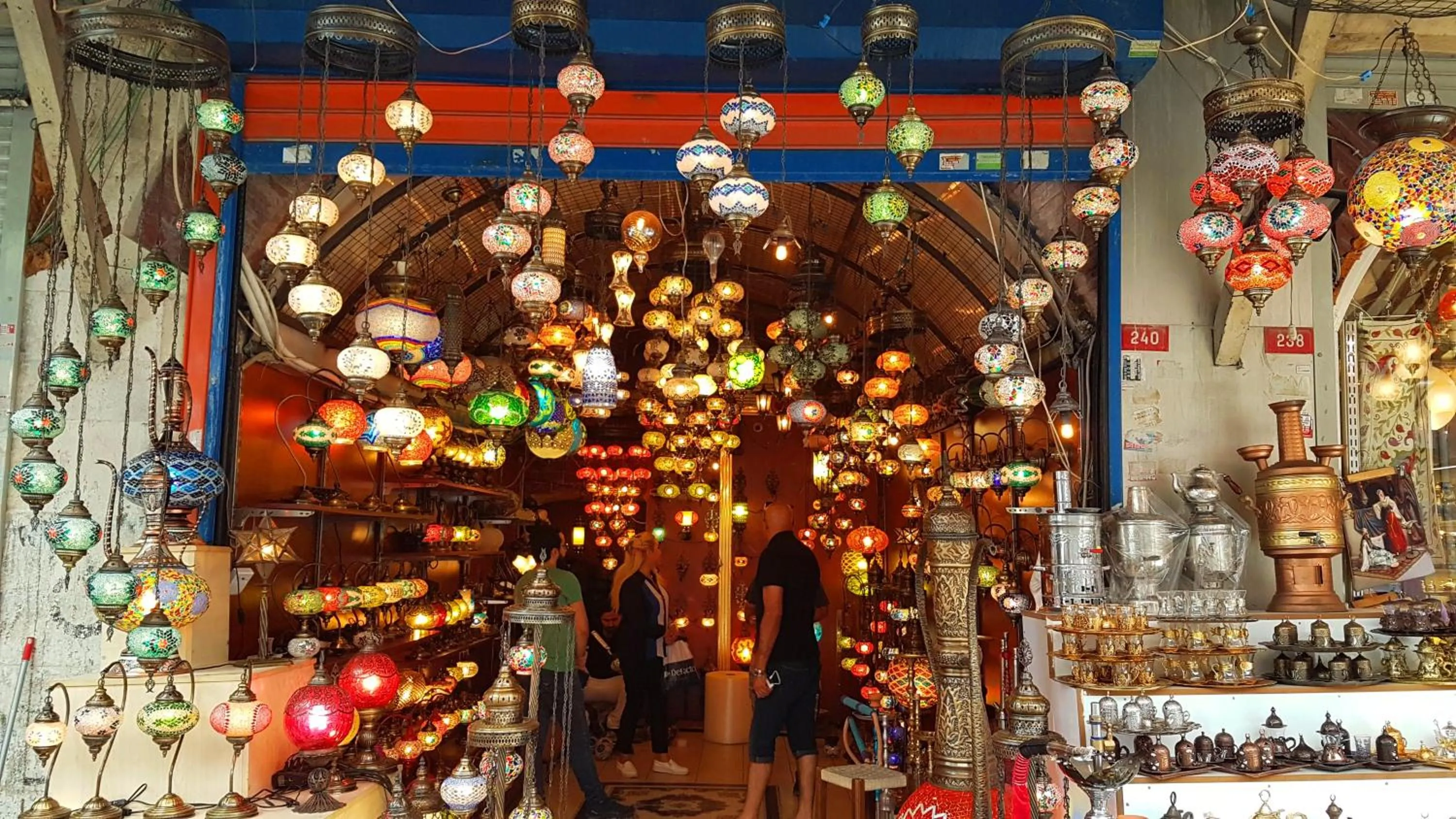 Shopping Area in Hotel Peninsula